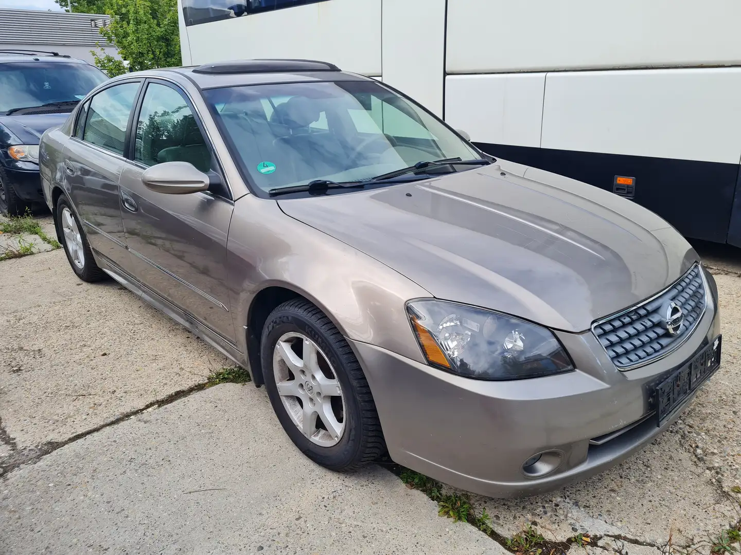 Nissan Altima 2.5L 16V Voll US Model Getriebe defekt Beige - 1