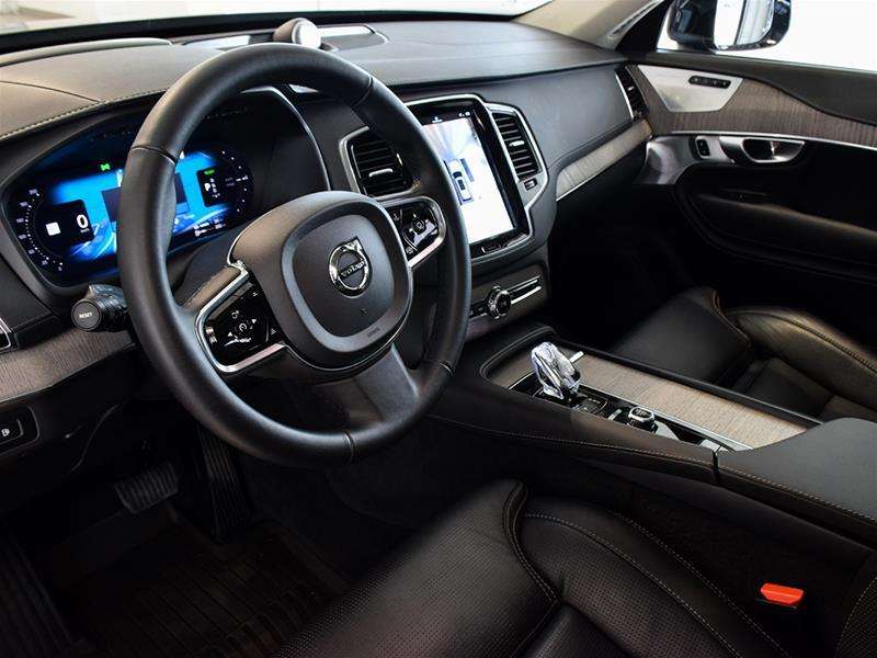 2024 Volvo XC90 T8 eAWD PHEV Ultimate Bright Theme 7-Seater thumb 13