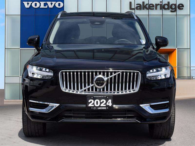 2024 Volvo XC90 T8 eAWD PHEV Ultimate Bright Theme 7-Seater alt 2