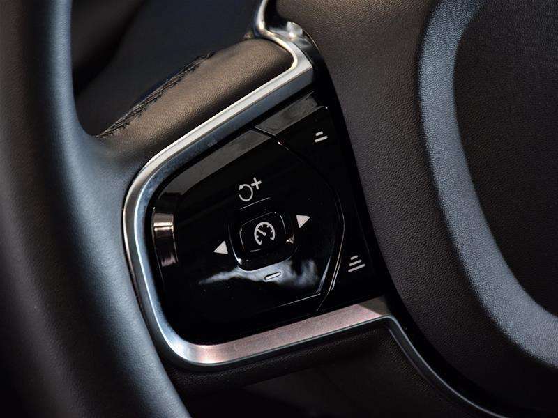 2024 Volvo XC90 T8 eAWD PHEV Ultimate Bright Theme 7-Seater thumb 14