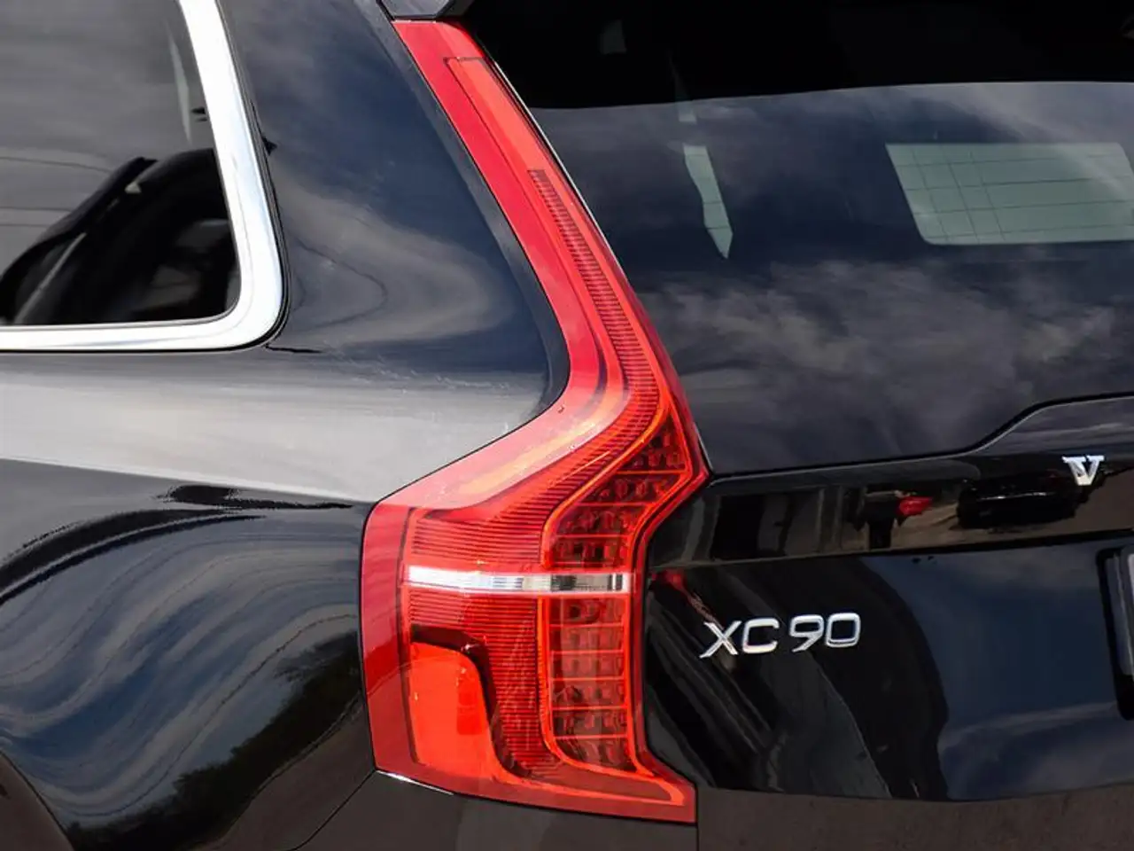 Volvo XC90 снимка Volvo XC90