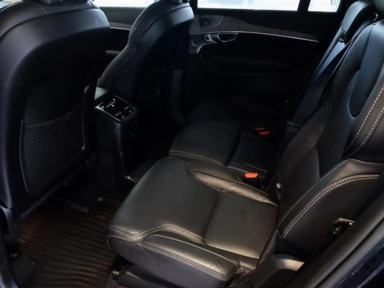 Volvo XC90 снимка Volvo XC90