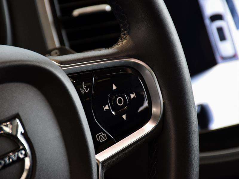 2024 Volvo XC90 T8 eAWD PHEV Ultimate Bright Theme 7-Seater thumb 15