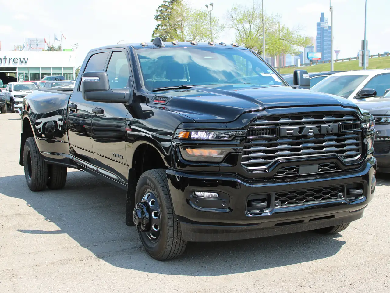 RAM 3500 снимка RAM 3500