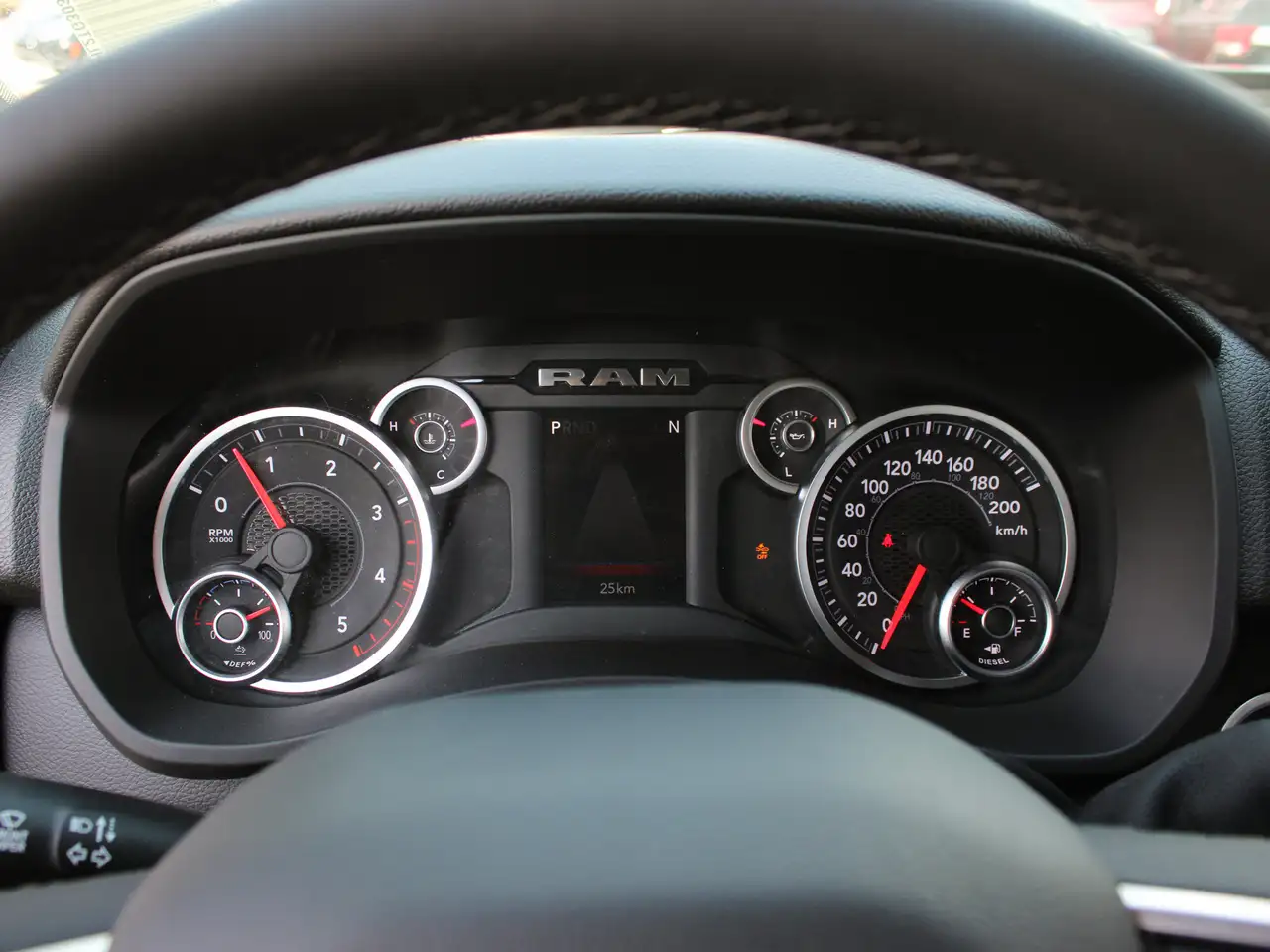 RAM 3500 снимка RAM 3500