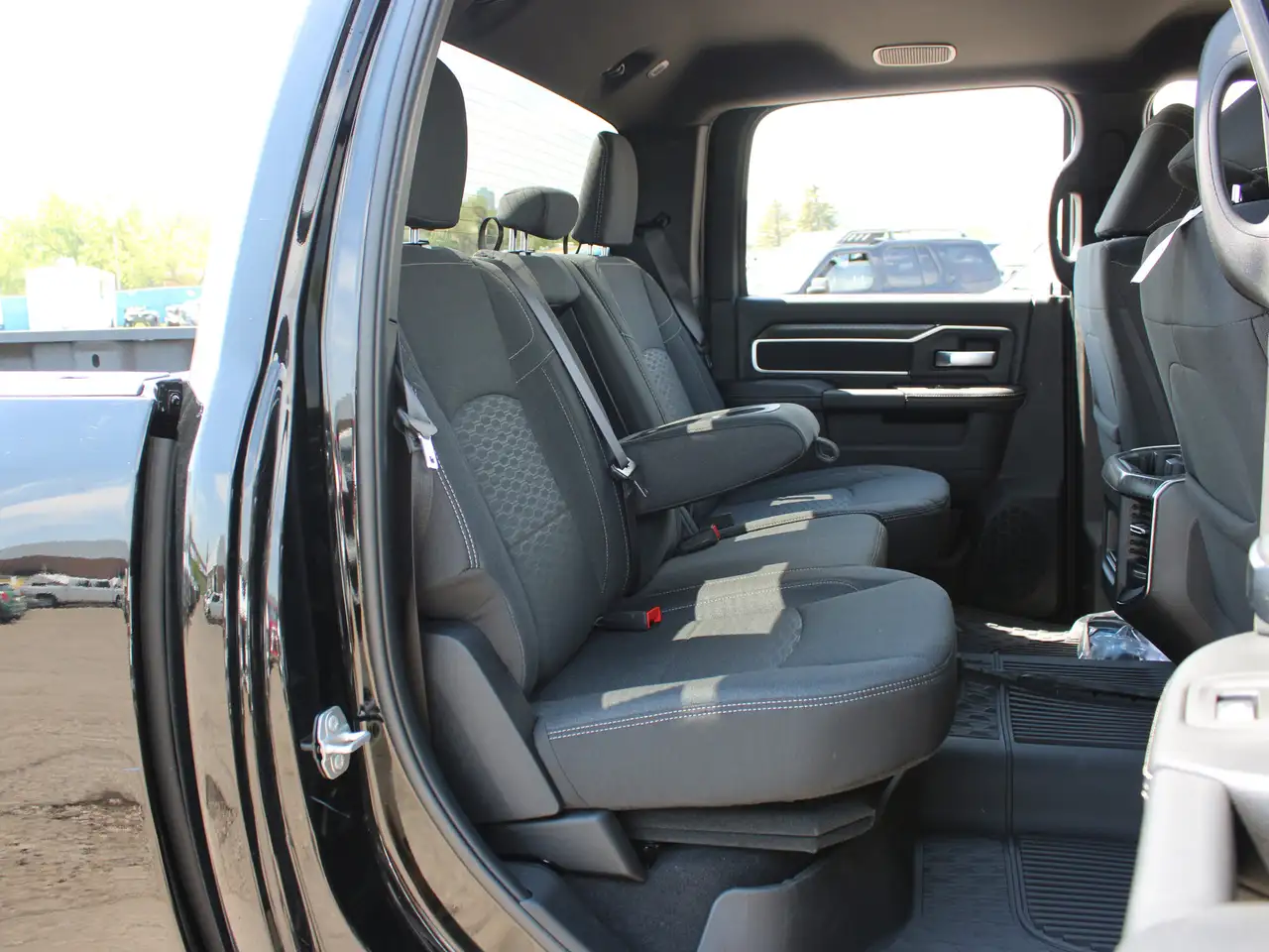 RAM 3500 снимка RAM 3500