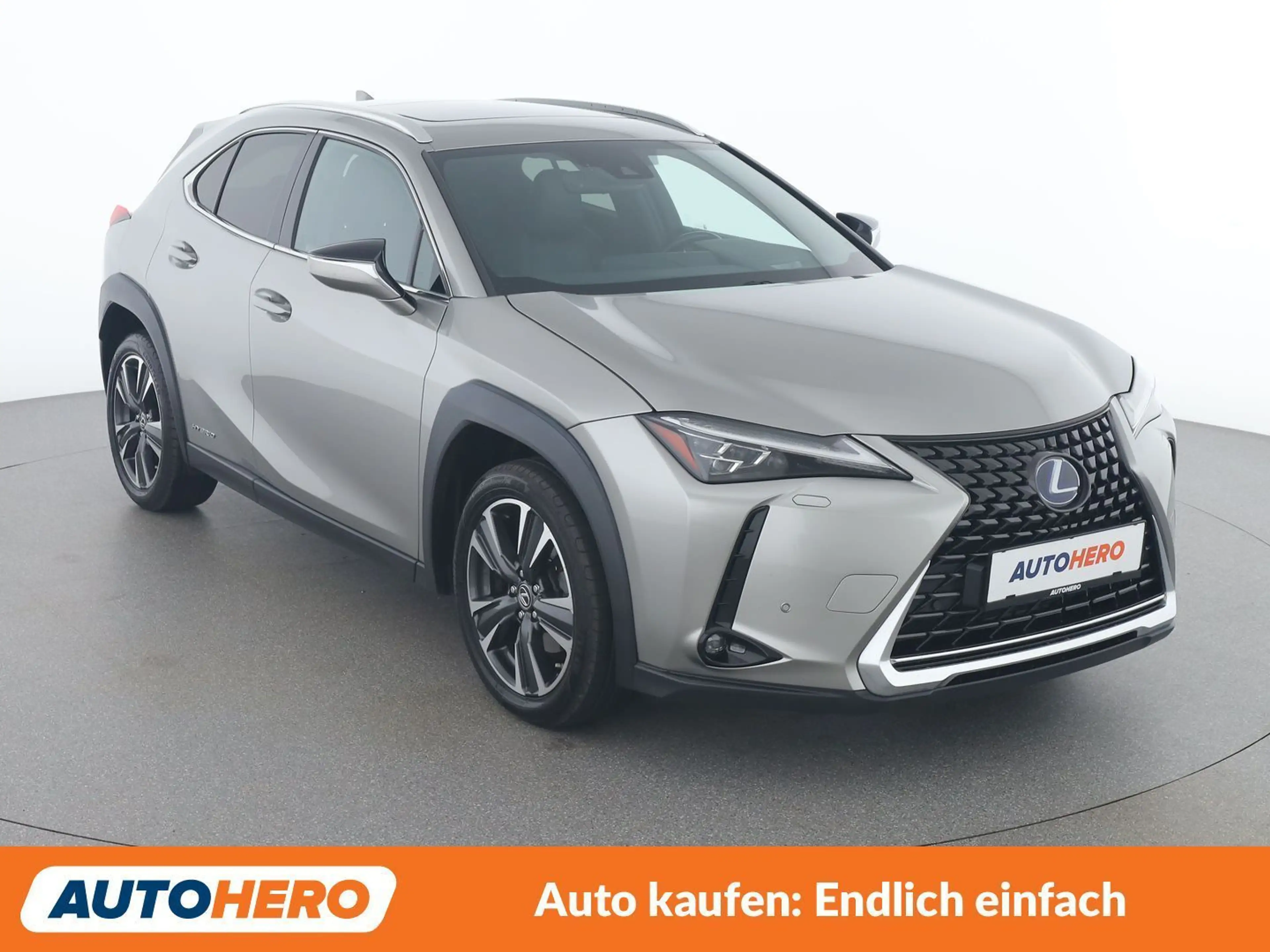 Lexus UX 250h UX 250h Executive Line — photo 8