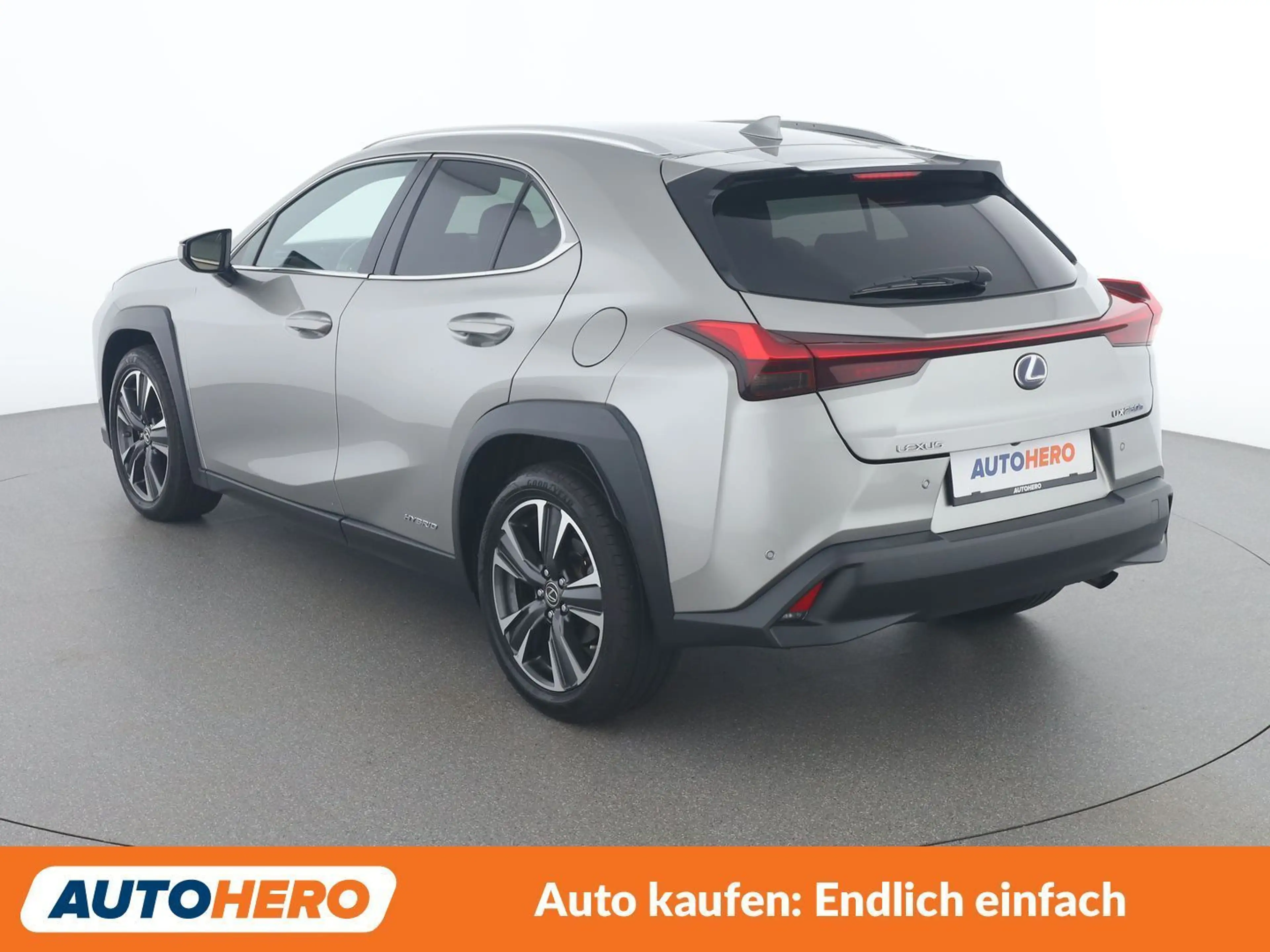 Lexus UX 250h UX 250h Executive Line — photo 4