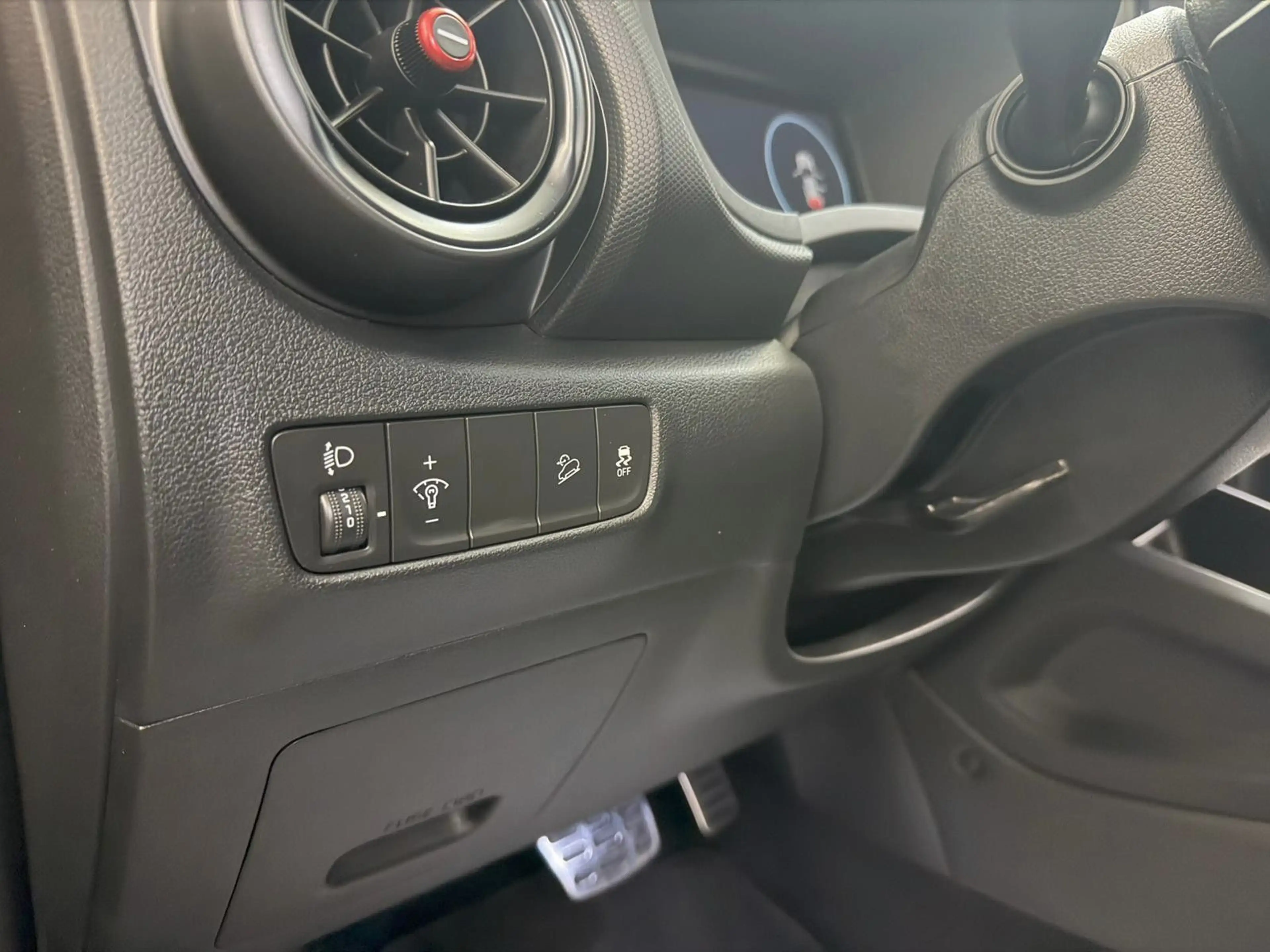 Hyundai KONA N Line 1.6T-GDI DCT*ASSISTENZ* — photo 11