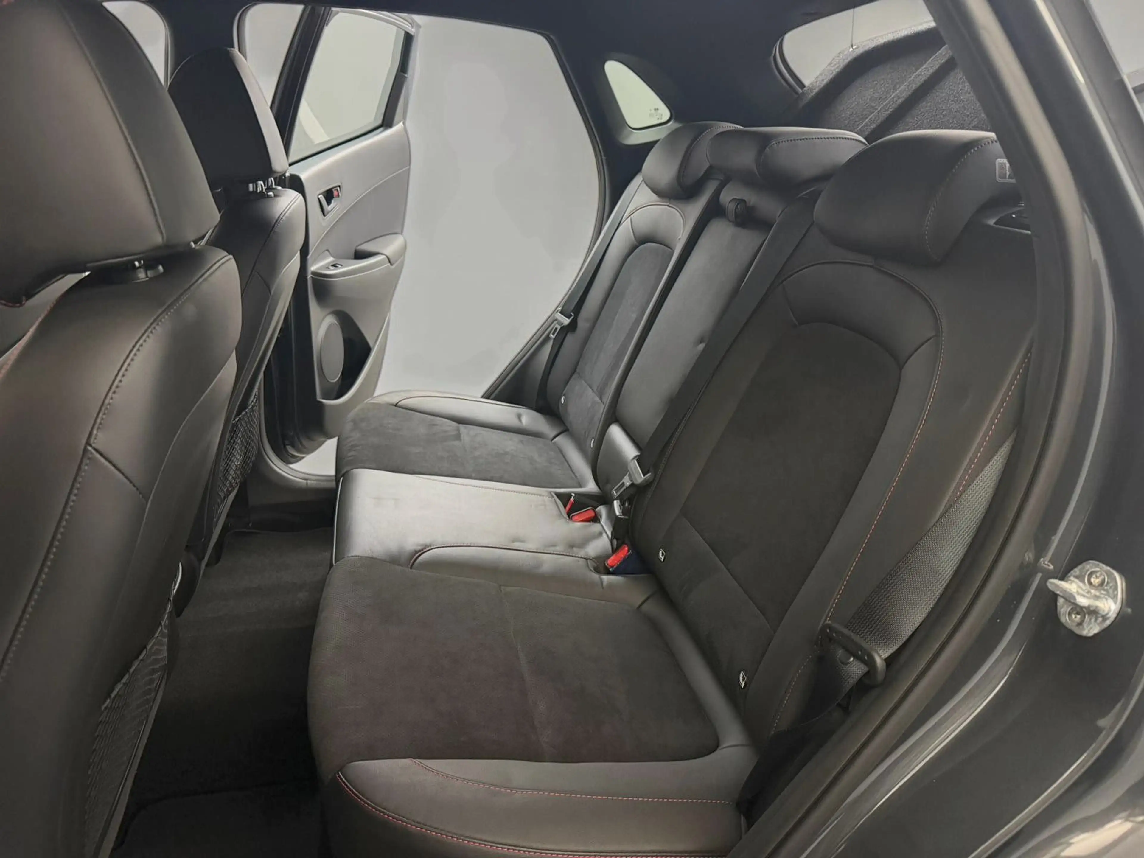 Hyundai KONA N Line 1.6T-GDI DCT*ASSISTENZ* — photo 14