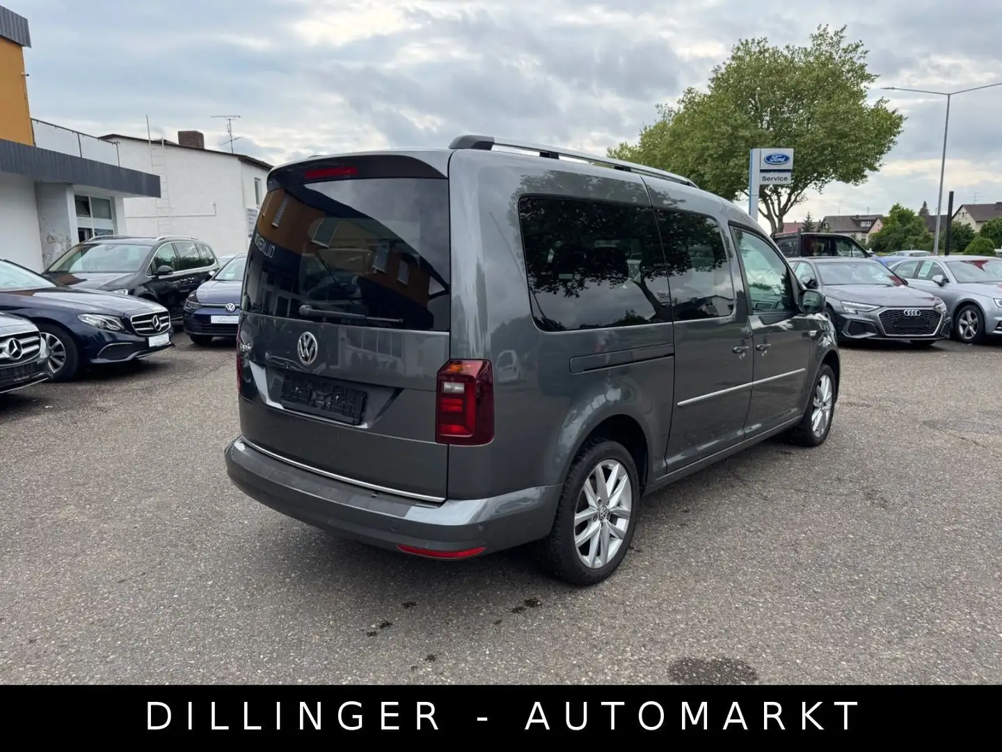 Volkswagen Caddy Maxi 1.4 TSI DSG Highline 7-Sitzer PKW ACC Grau - 2