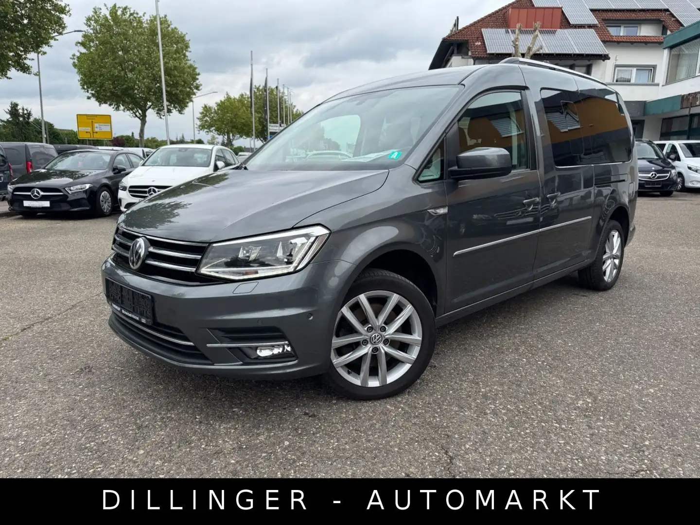 Volkswagen Caddy Maxi 1.4 TSI DSG Highline 7-Sitzer PKW ACC Grau - 1