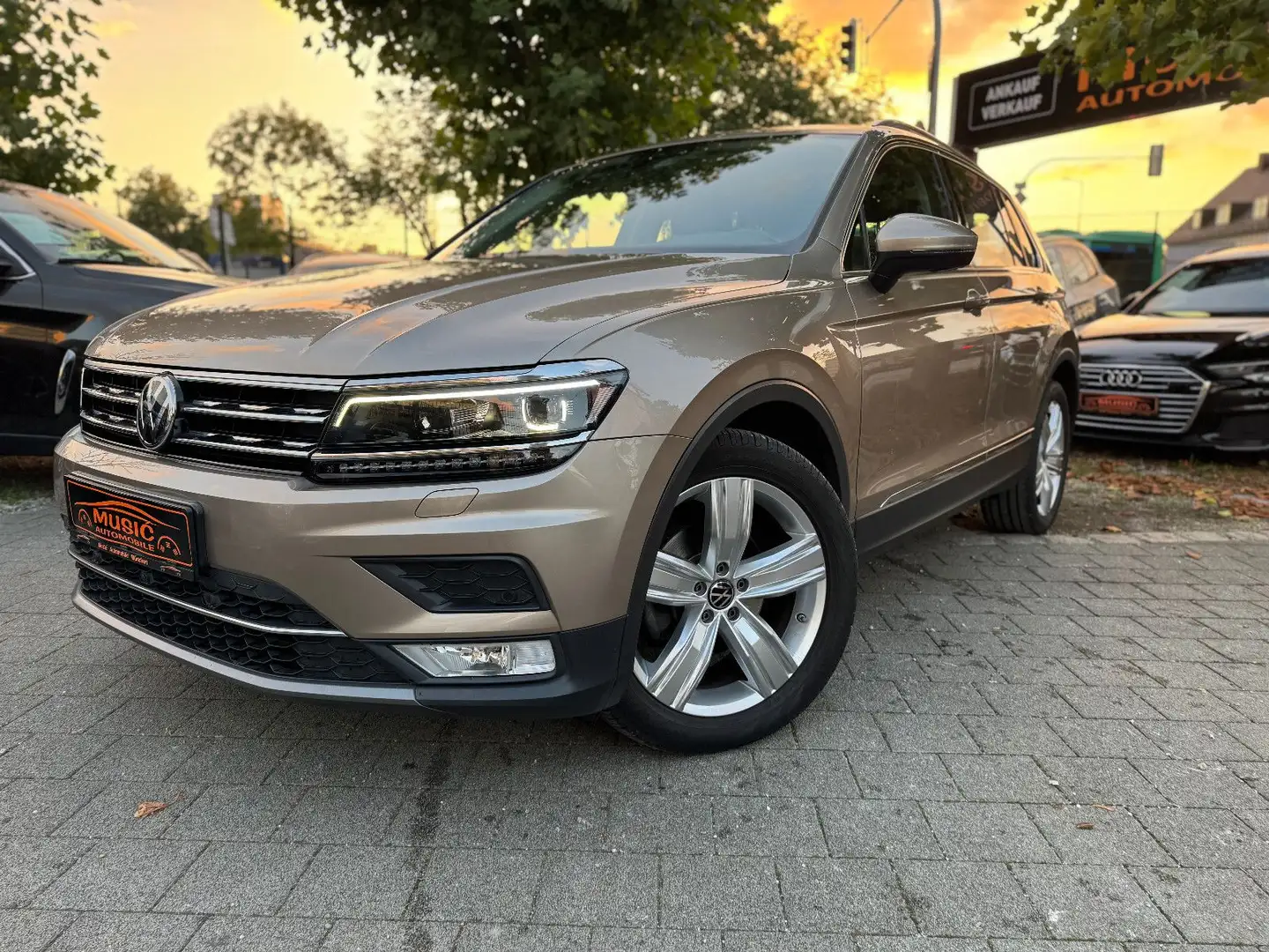 Volkswagen Tiguan Highline BMT/Start-Stopp Beige - 2