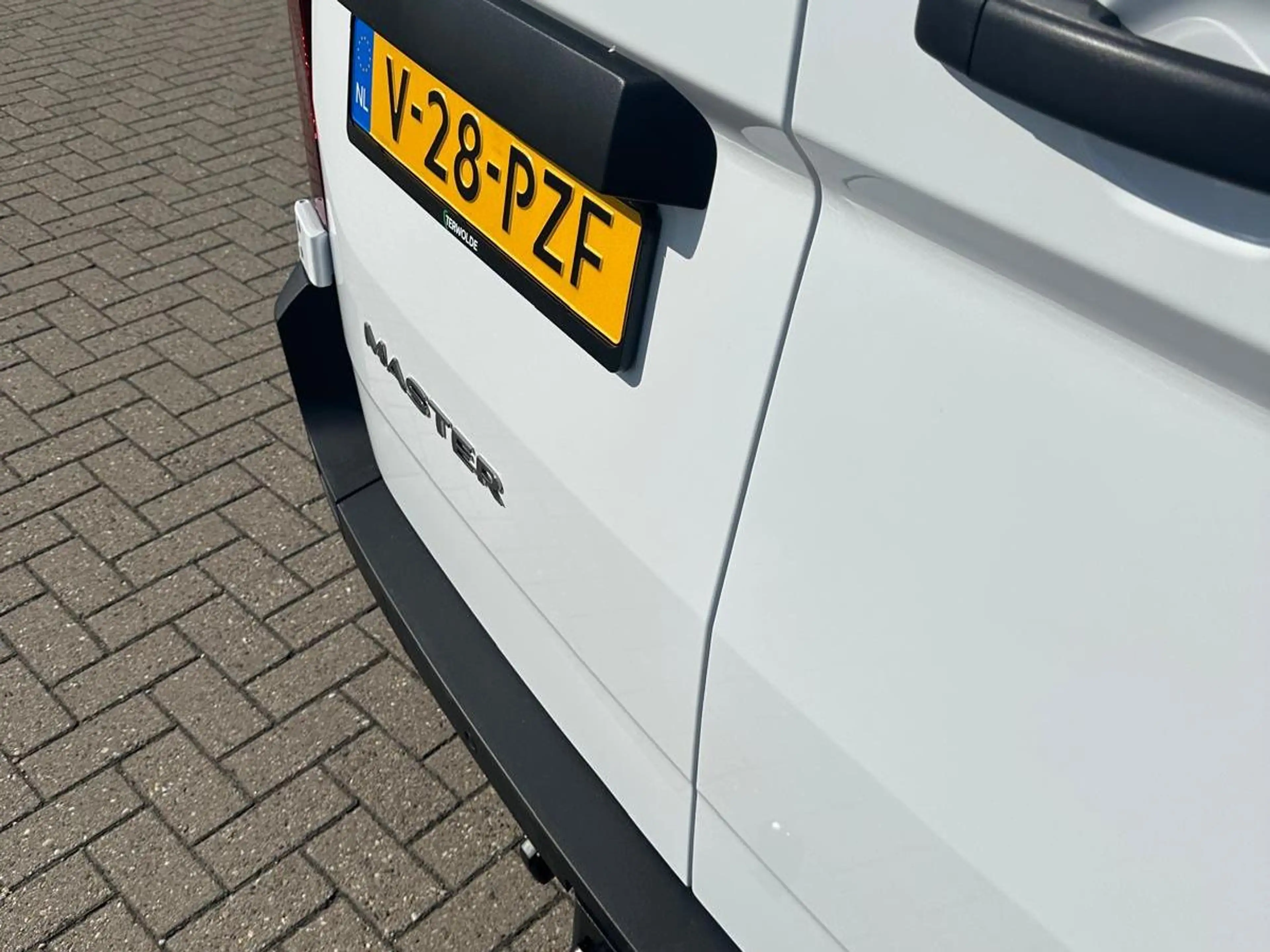 Renault Master E-Tech GB L2H2 T35 E-Tech 140 pk long range advanc — photo 3