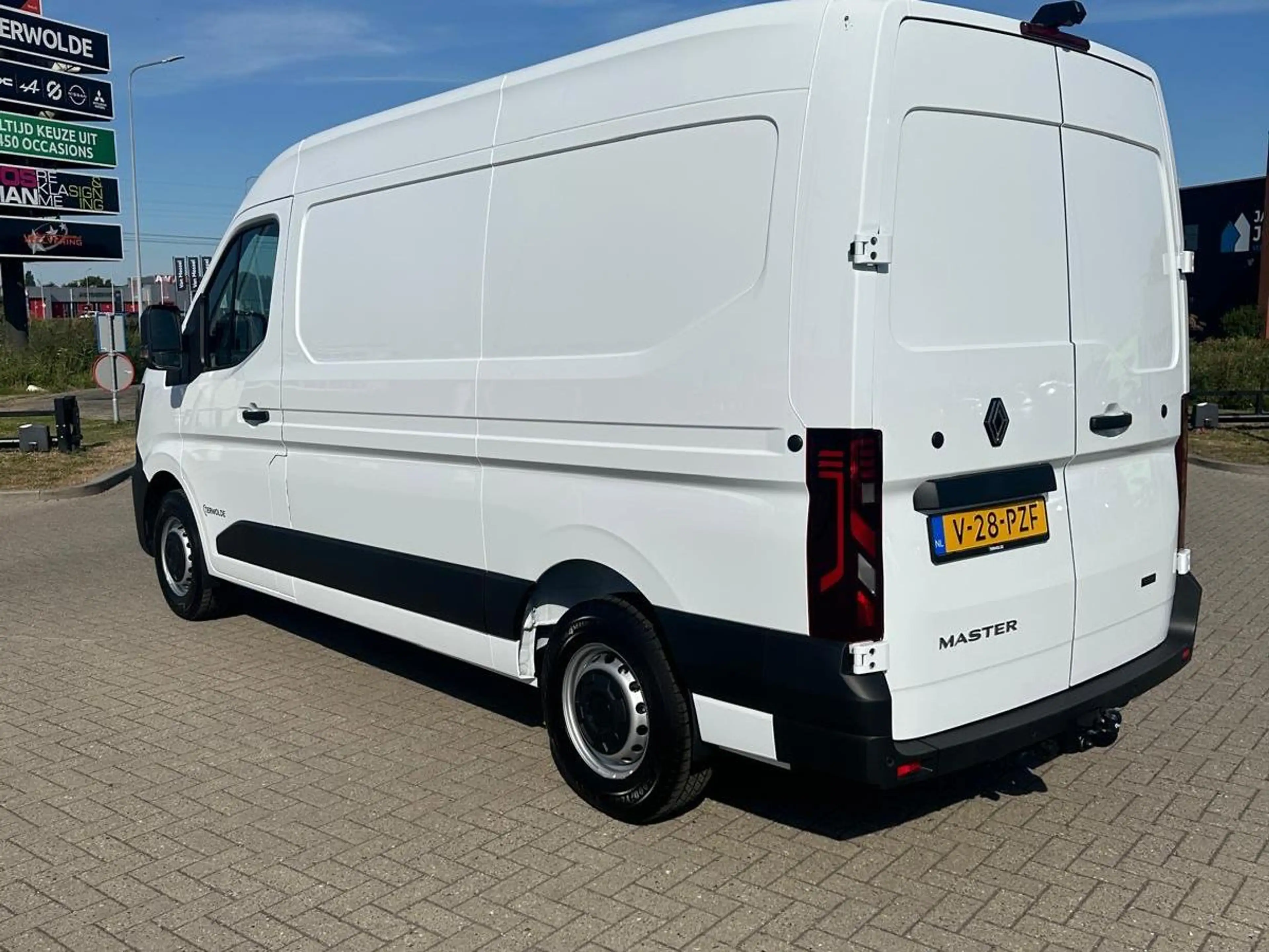 Renault Master E-Tech GB L2H2 T35 E-Tech 140 pk long range advanc — photo 12