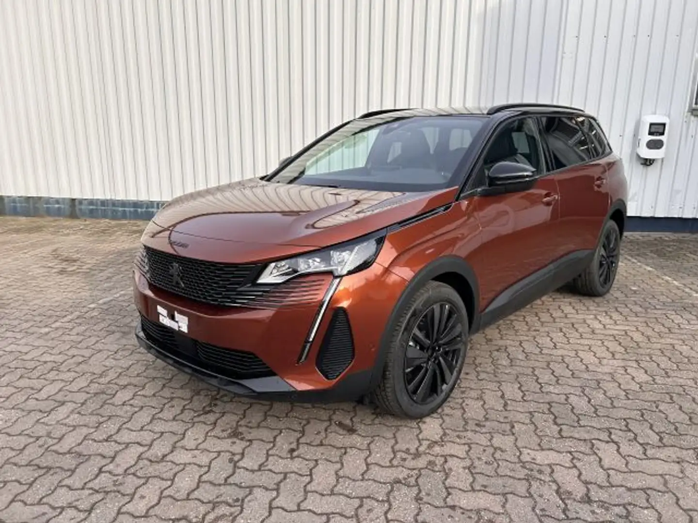 Peugeot 5008 PureTech 130 EAT8 Stop & Start GT (M) Braun - 1