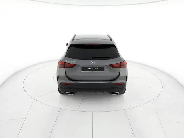 Mercedes-Benz GLA view 6