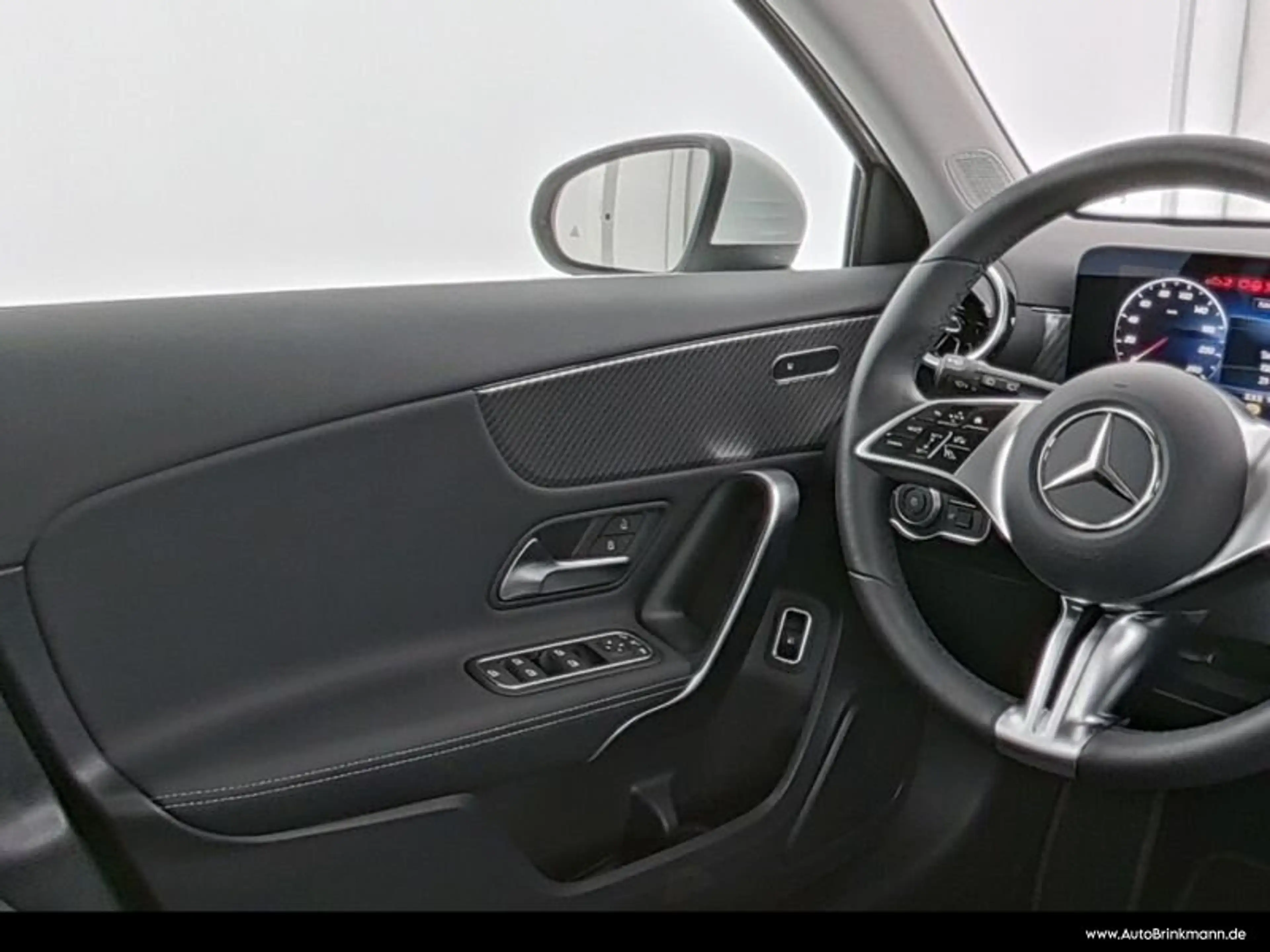 Mercedes-Benz A 250 A 250 e AHK/DISTRONIC/LED/KAMERA/SPURH/ADVANCED — photo 9