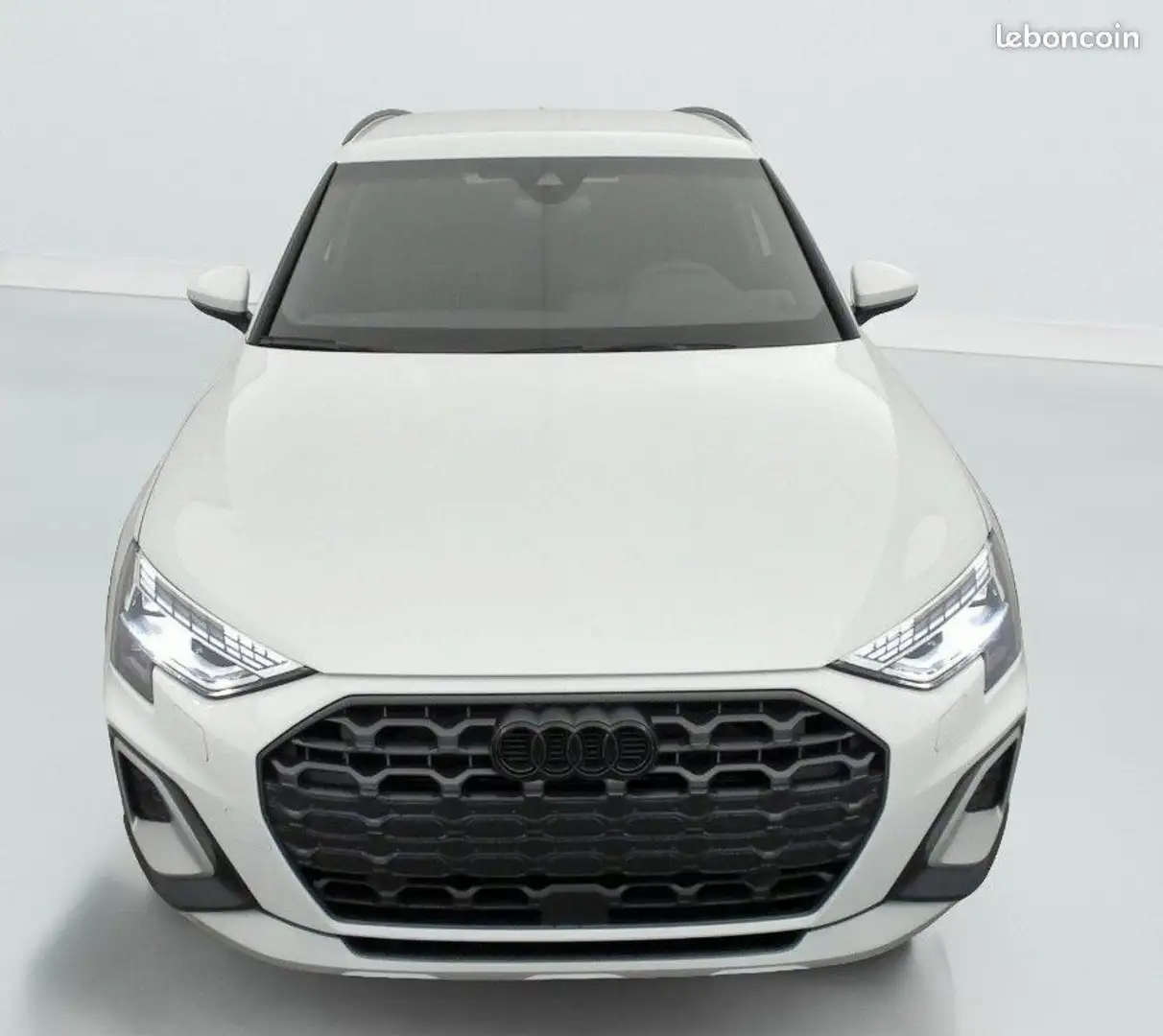 Audi A3 ALLSTREET TFSI e Hybride rechargeable 204 S tronic 6 Design Blanc - 2