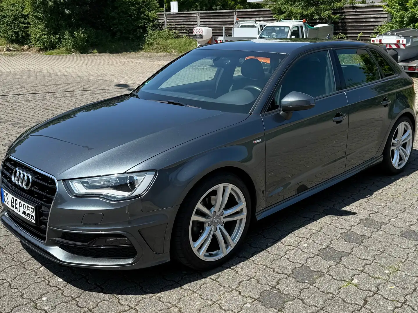 Audi A3 A3 Sportback Diesel 2.0 TDI Sportback S line Sport Grau - 1