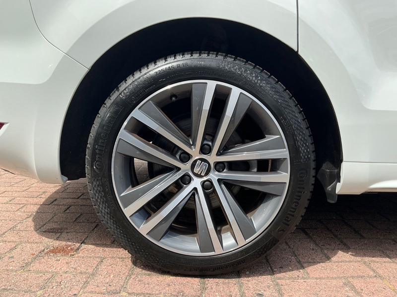 SEAT Alhambra FR-Line AHK Xenon Navi Kamera — photo 7
