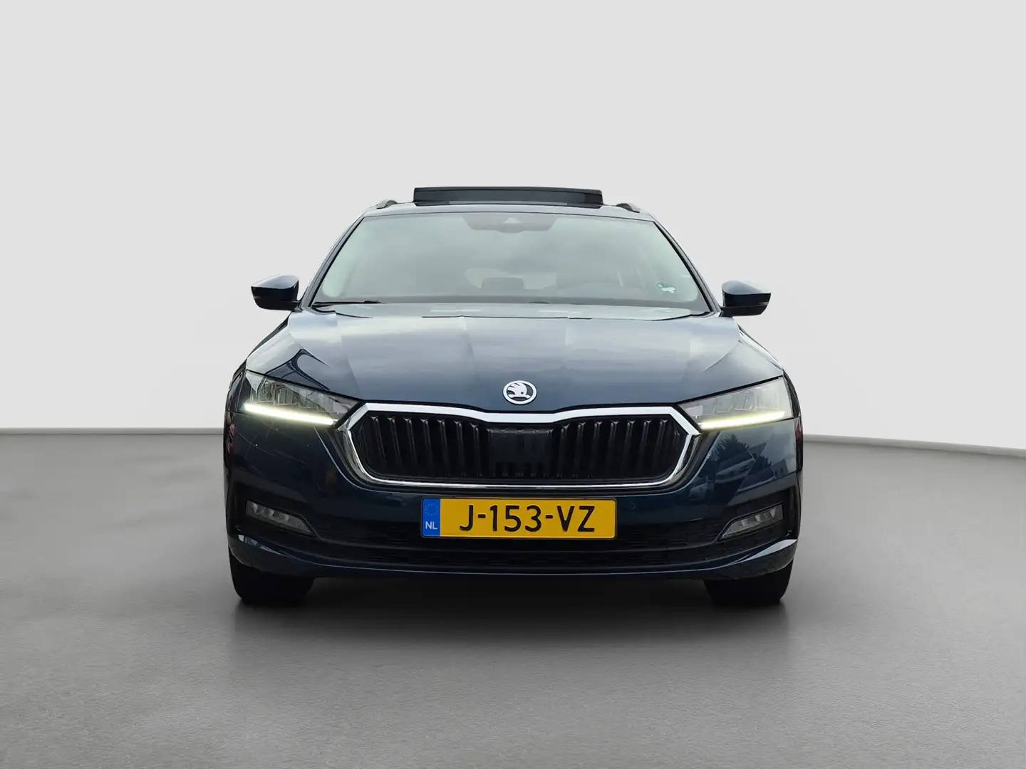 Skoda Octavia Combi 1.0 TSI Business Edition Panoramadak | Digit Bleu - 2