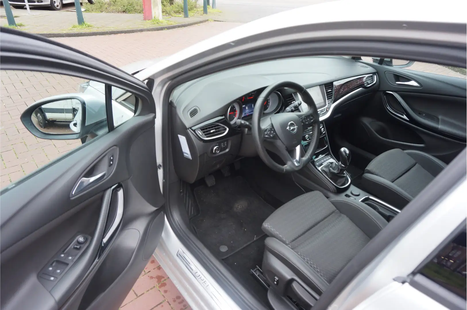 Opel Astra 1.4 Business Executive NL AUTO NIEUWSTAAT 150 PK.. Grau - 2