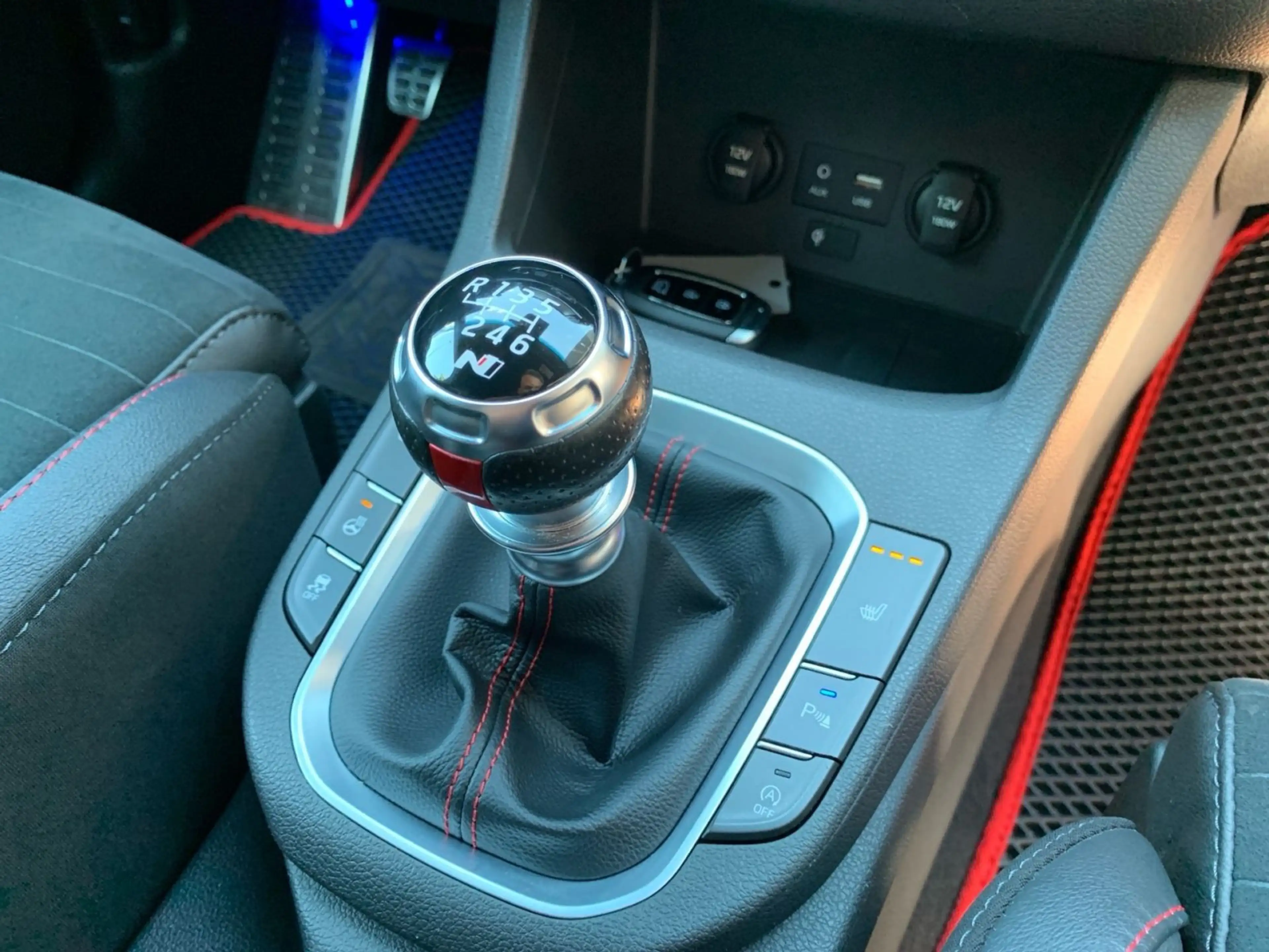 Hyundai i30 Fastback 2.0 T-GDI N Performance — photo 29