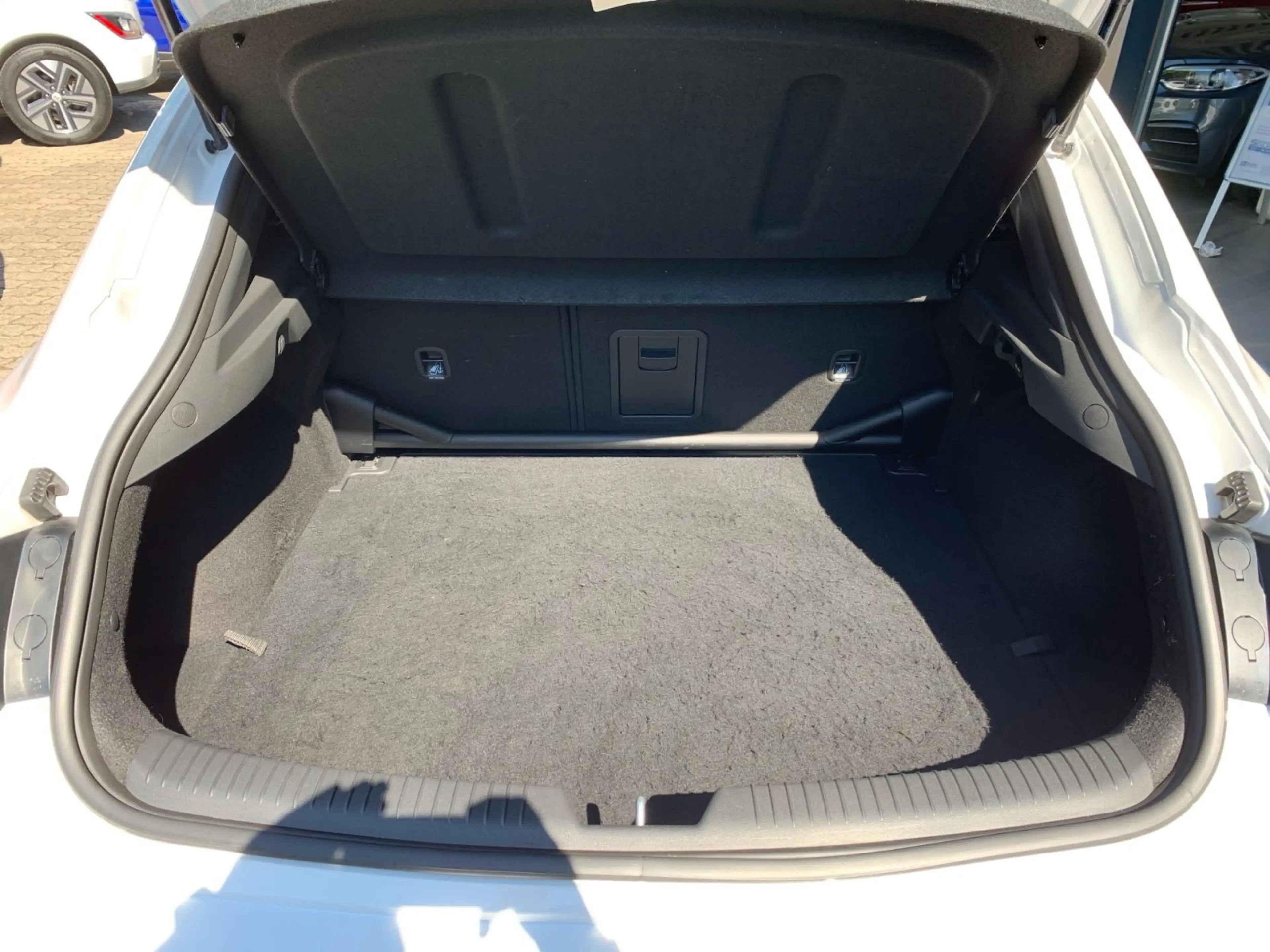 Hyundai i30 Fastback 2.0 T-GDI N Performance — photo 12