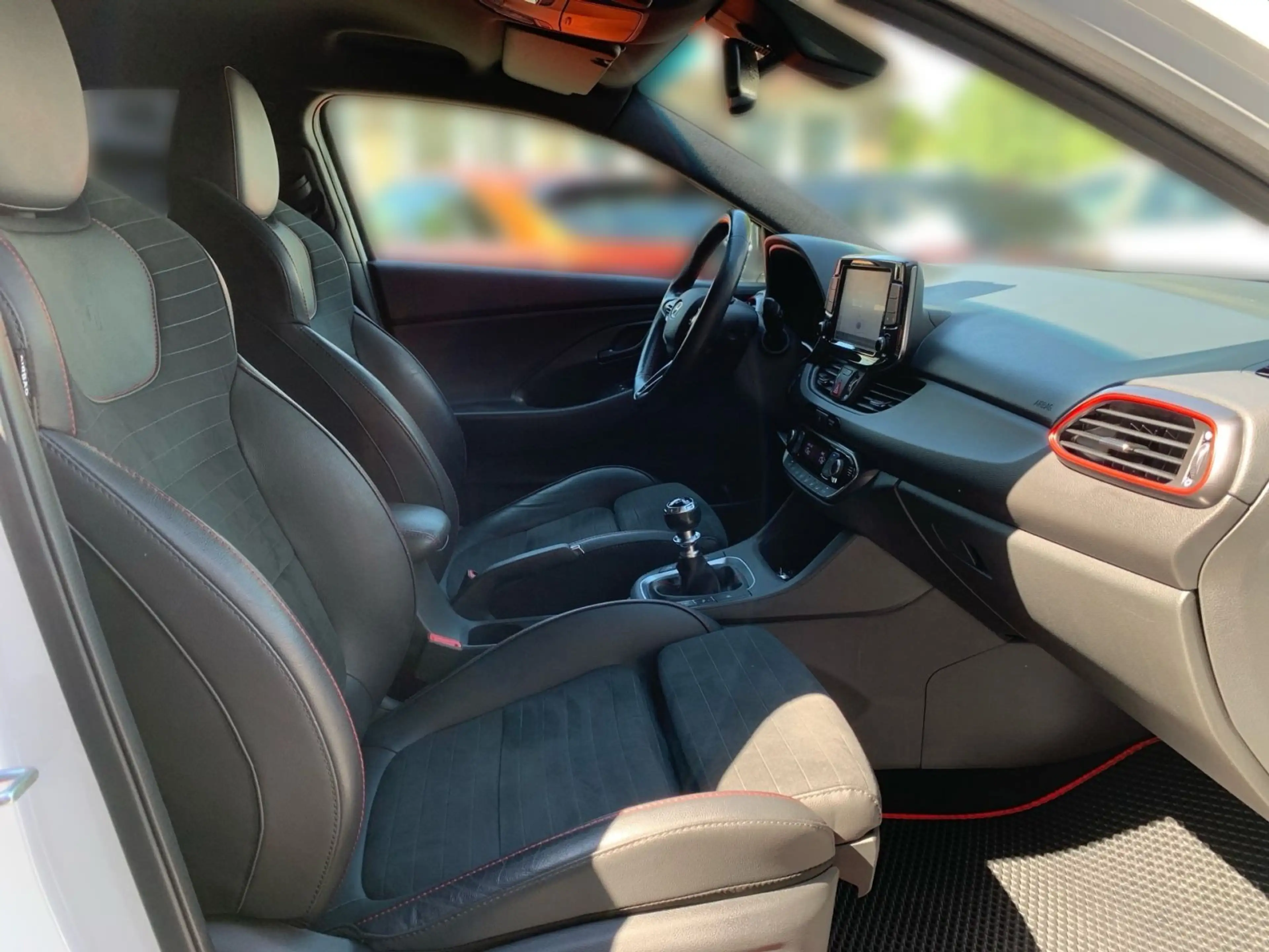 Hyundai i30 Fastback 2.0 T-GDI N Performance — photo 27