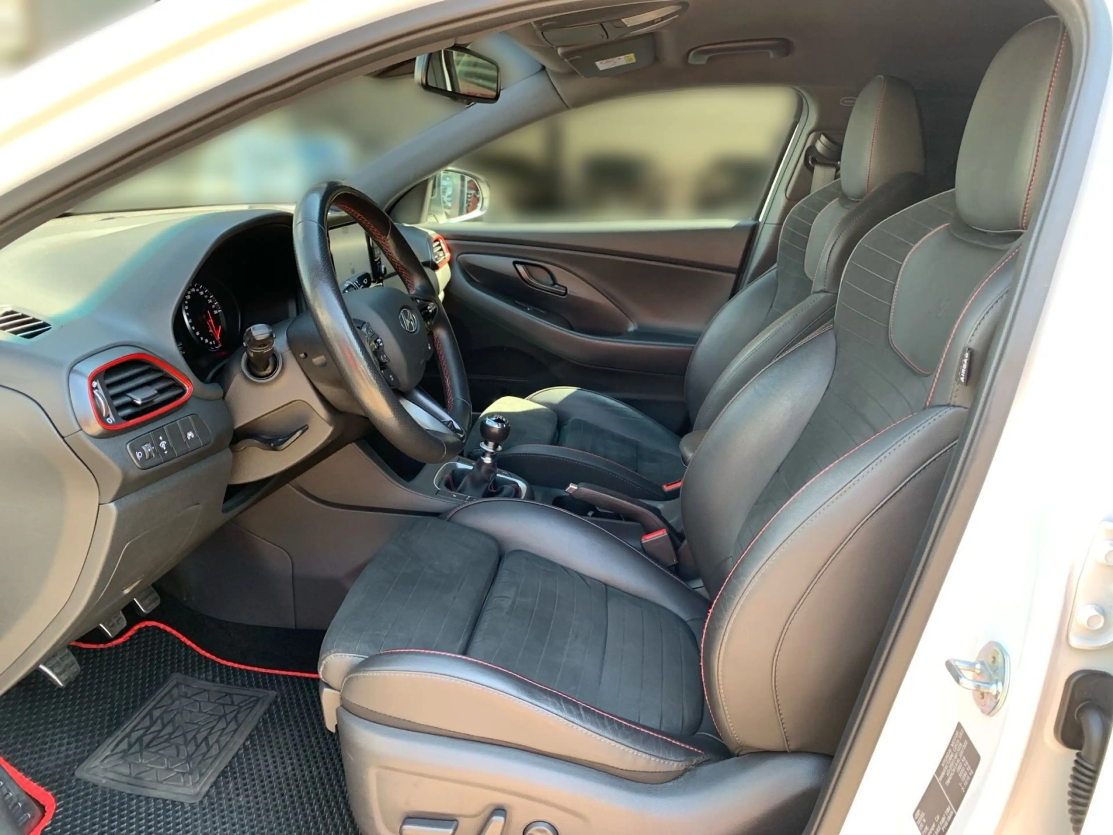 Hyundai i30 Fastback 2.0 T-GDI N Performance — photo 17