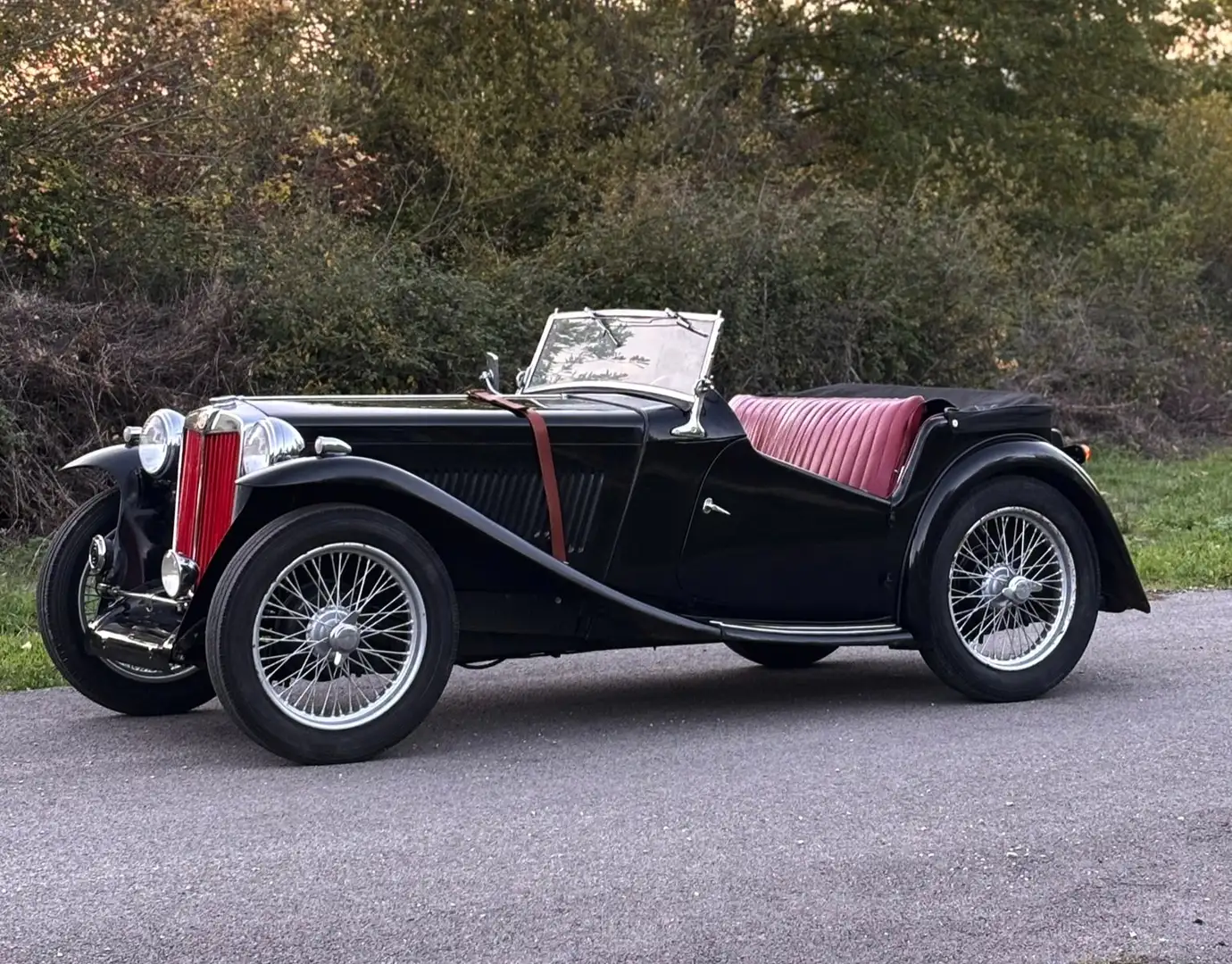 MG TD TC Schwarz - 1