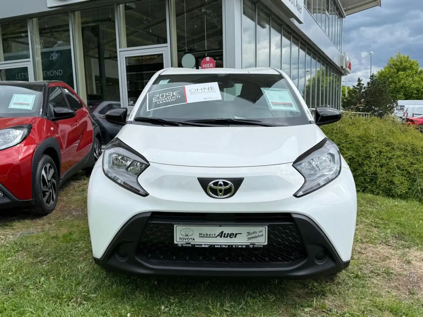Toyota Aygo X *Business Edition* Weiß - 2