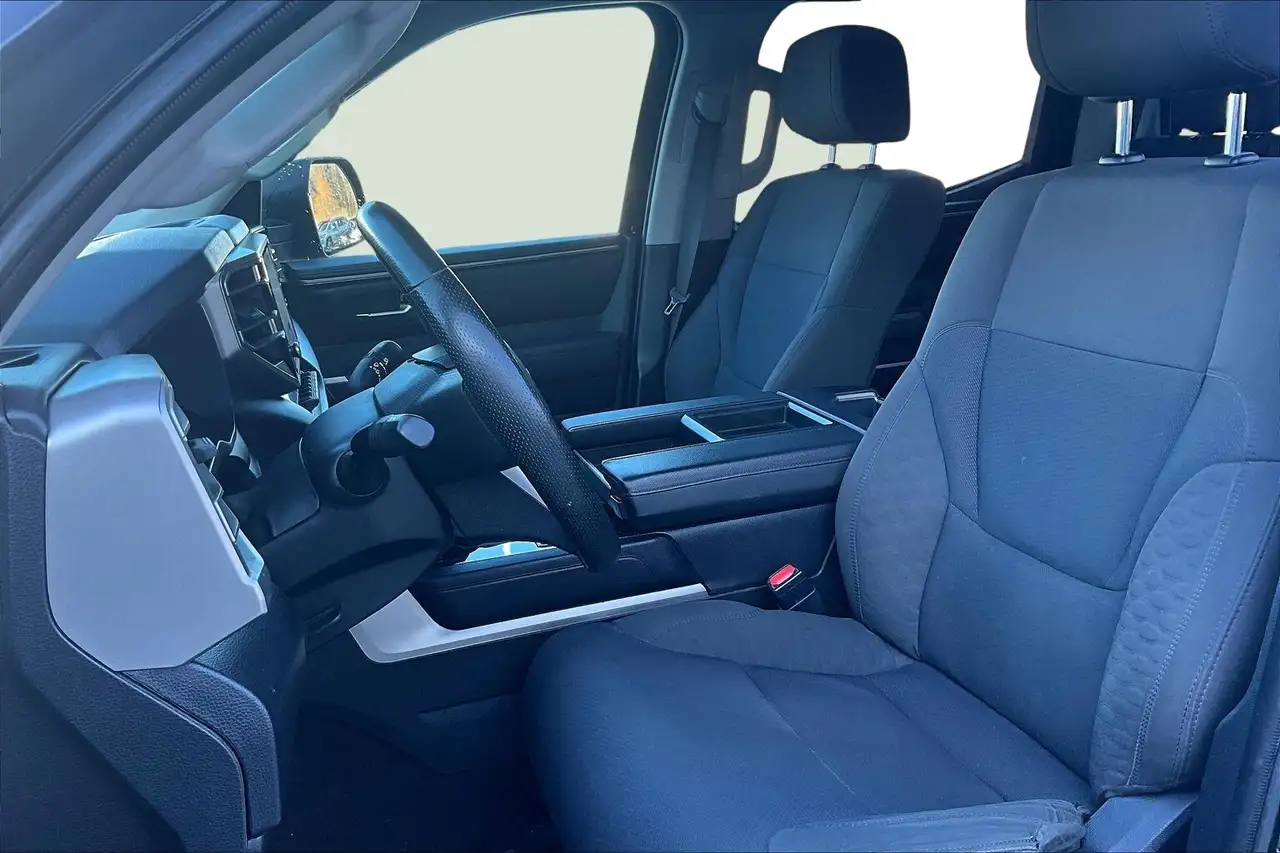 Toyota Tundra снимка Toyota Tundra