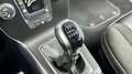 Volvo V40 2.0 T4 Business Sport / R-Design / Stoelverwr. / C Schwarz - thumbnail 18