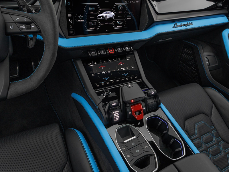 Lamborghini Urus SE — photo 7
