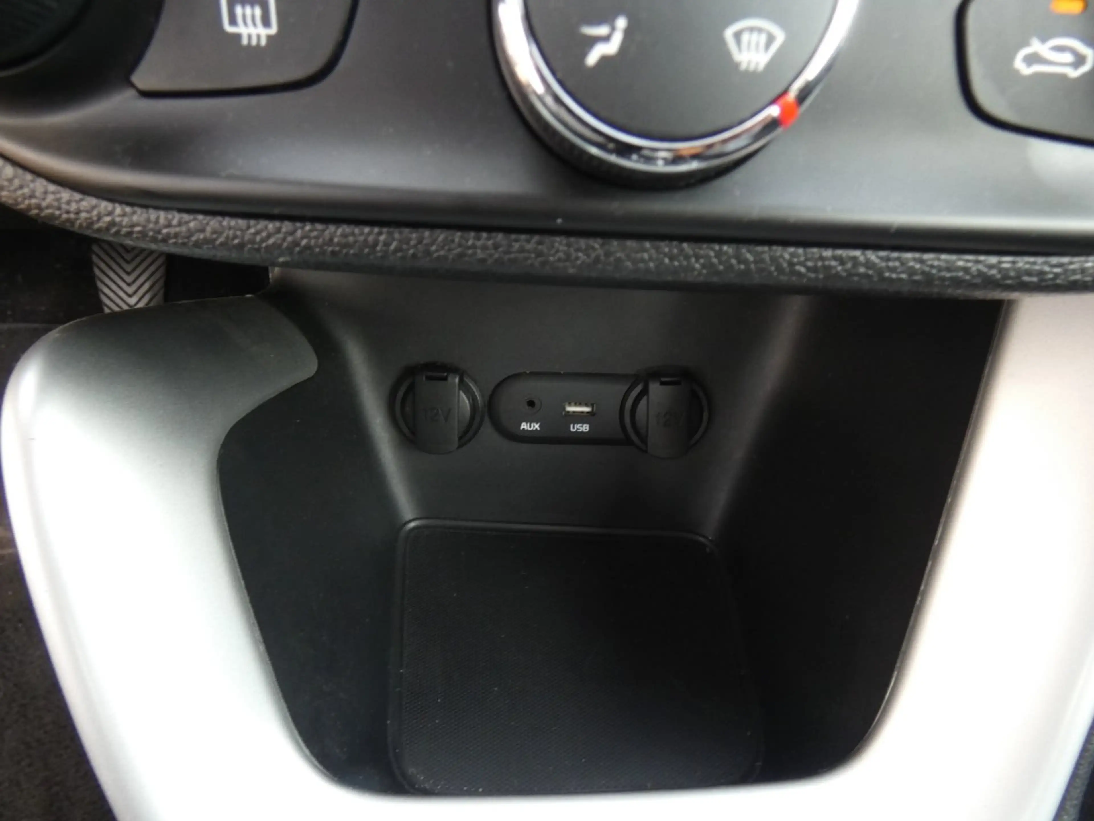 Kia Ceed / cee'd 1.6 GDI 20TH ANNIVERSARY,Airco,Cruise,Bltooth,Navi — photo 13