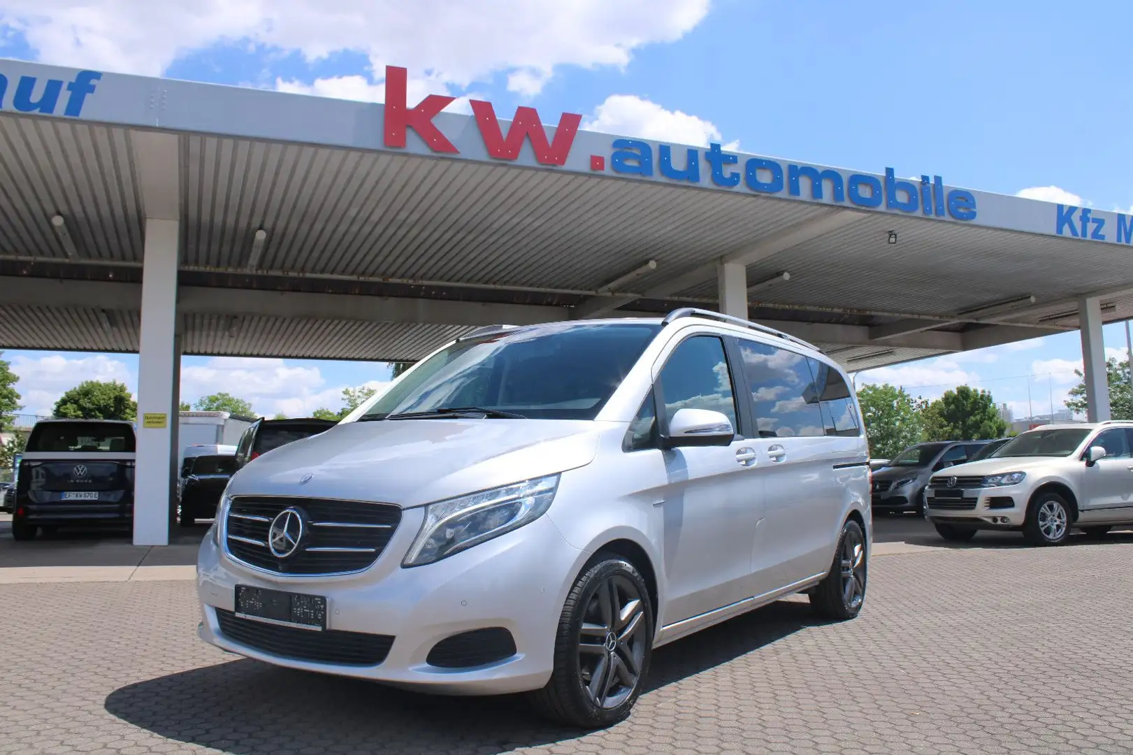 Mercedes-Benz V 250 CDI AVANTG.,Leder,Distronic,LED,STHZG Zilver - 1