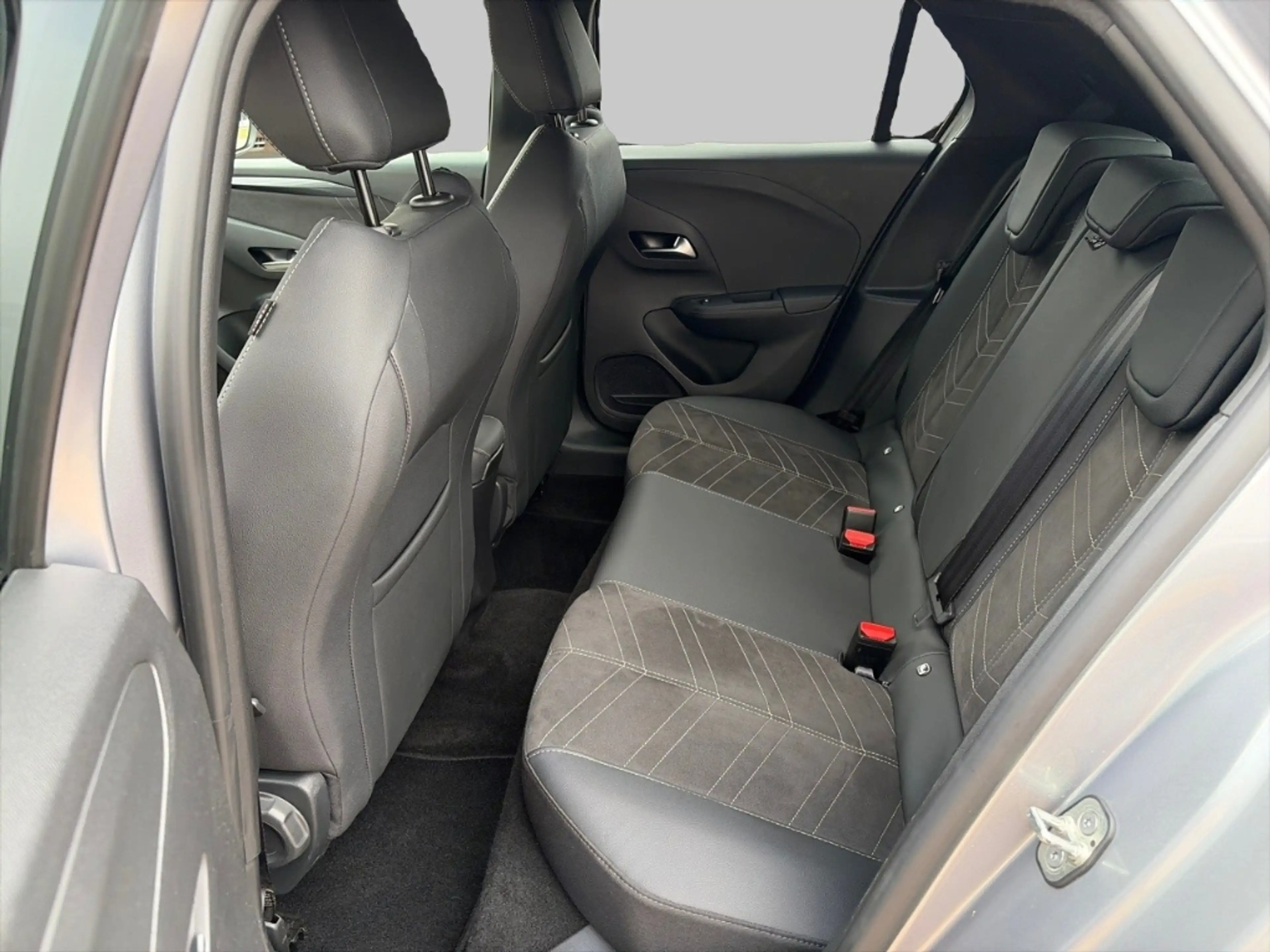Opel Corsa-e GS 11kW Ultimate Navi Leder Massagesitze Matrix-Li — photo 10