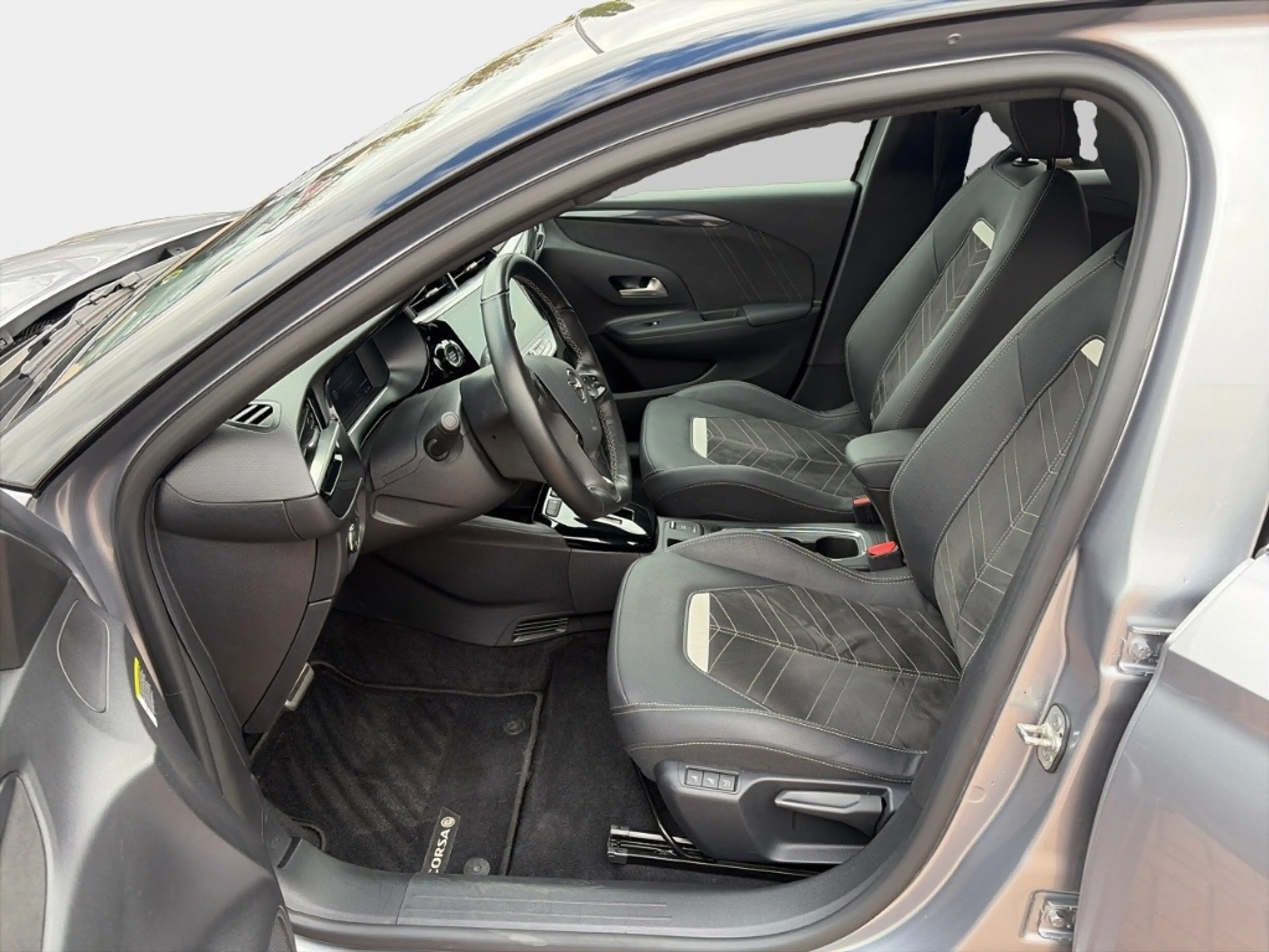 Opel Corsa-e GS 11kW Ultimate Navi Leder Massagesitze Matrix-Li — photo 9