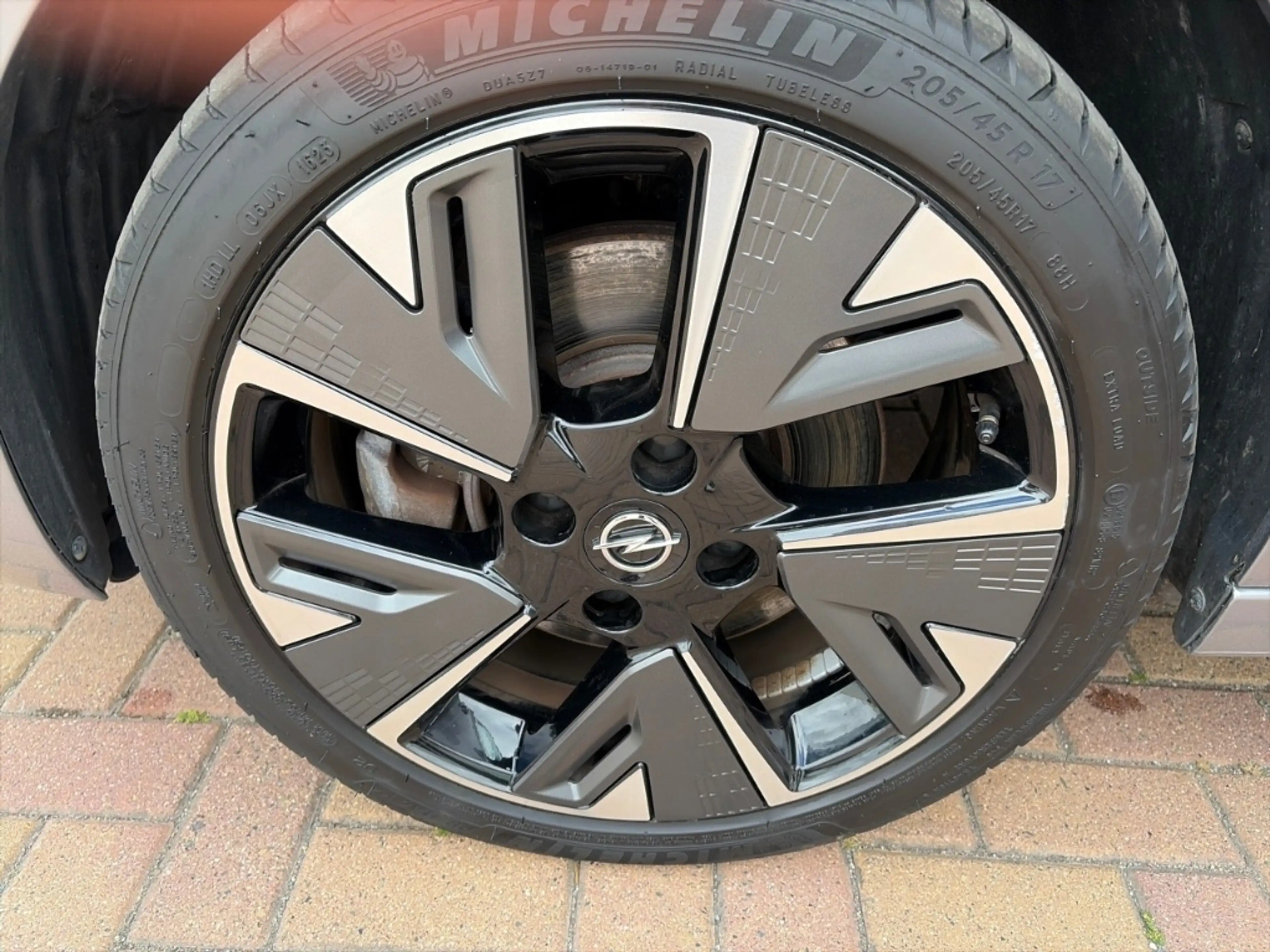 Opel Corsa-e GS 11kW Ultimate Navi Leder Massagesitze Matrix-Li — photo 11