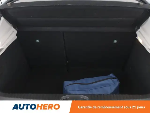 Renault Clio view 17