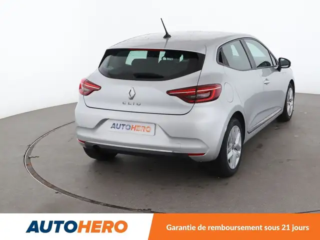 Renault Clio view 6