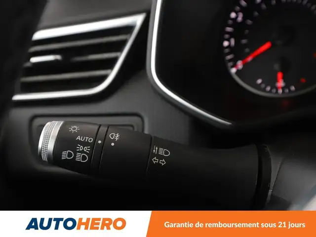 Renault Clio view 24