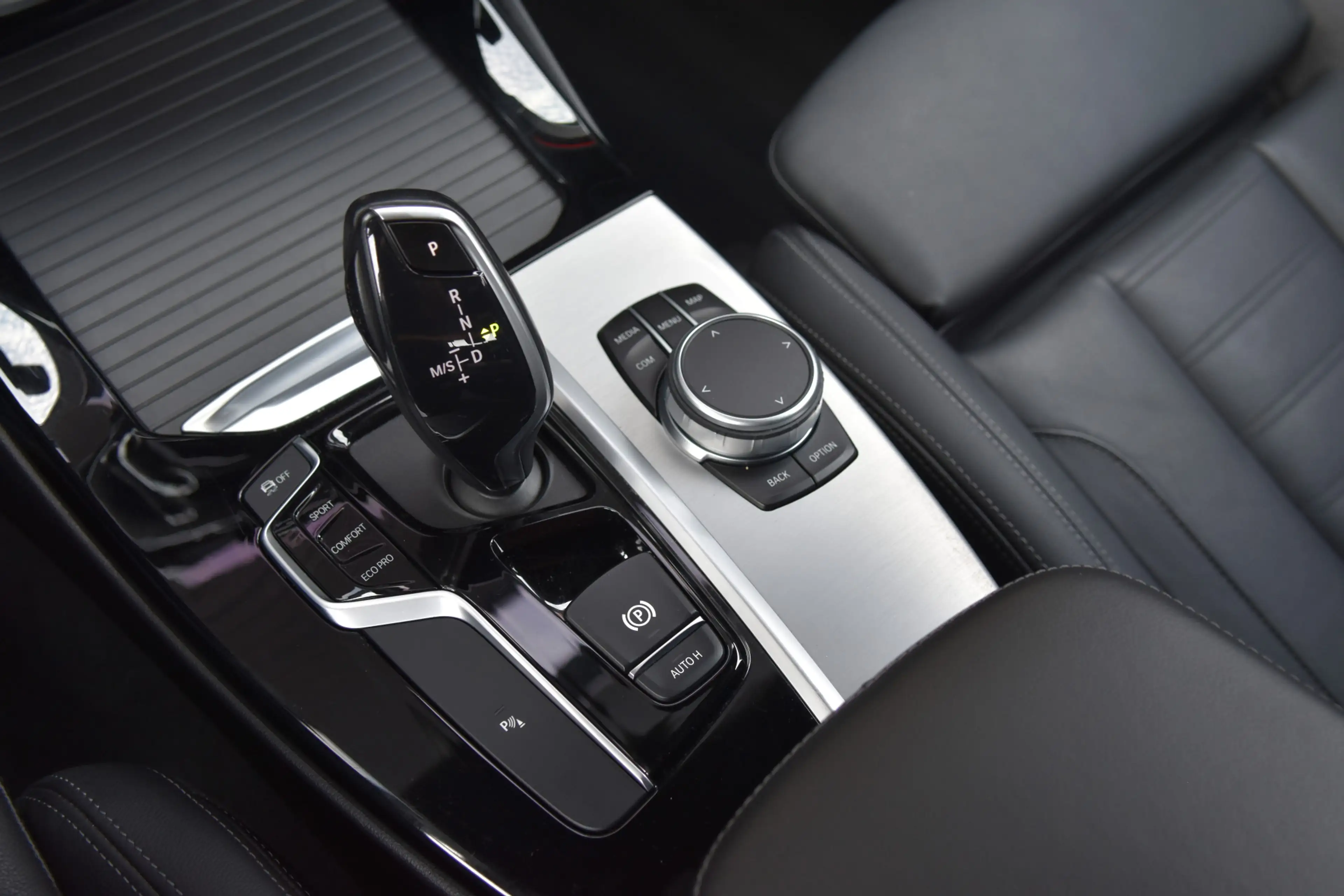 BMW X3 S-Drive 20i Launch Edition High Executive * M-Spor — photo 14