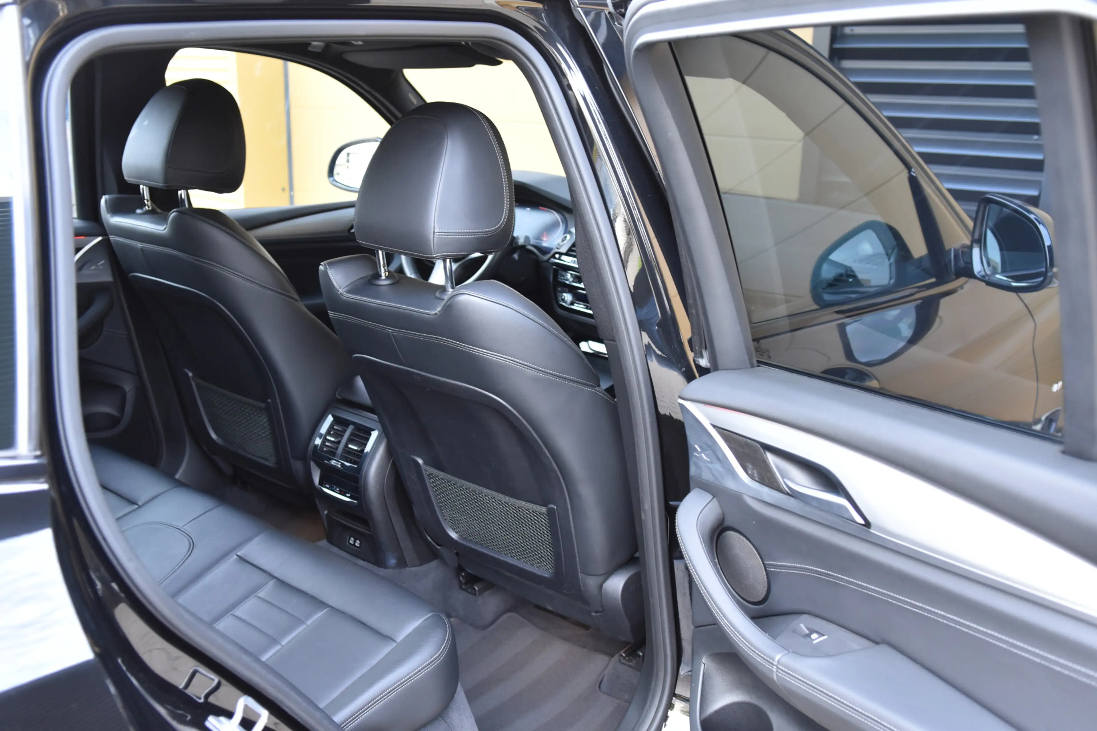 BMW X3 S-Drive 20i Launch Edition High Executive * M-Spor — photo 11