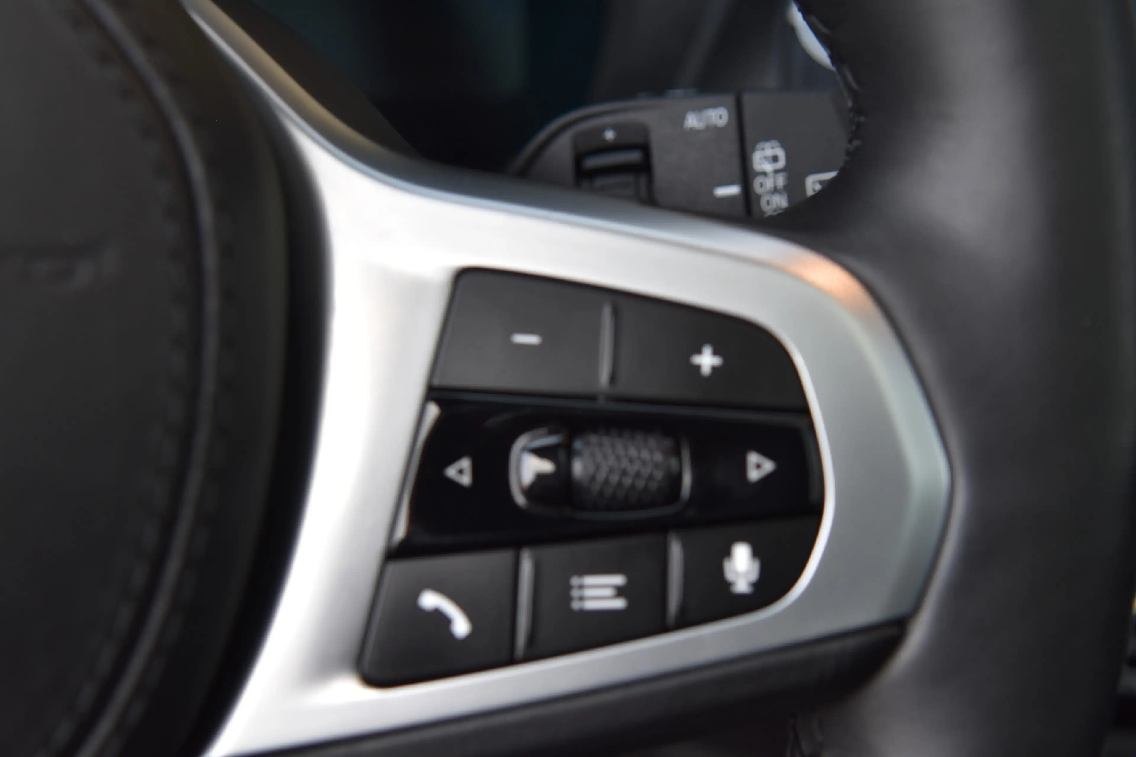 BMW X3 S-Drive 20i Launch Edition High Executive * M-Spor — photo 16