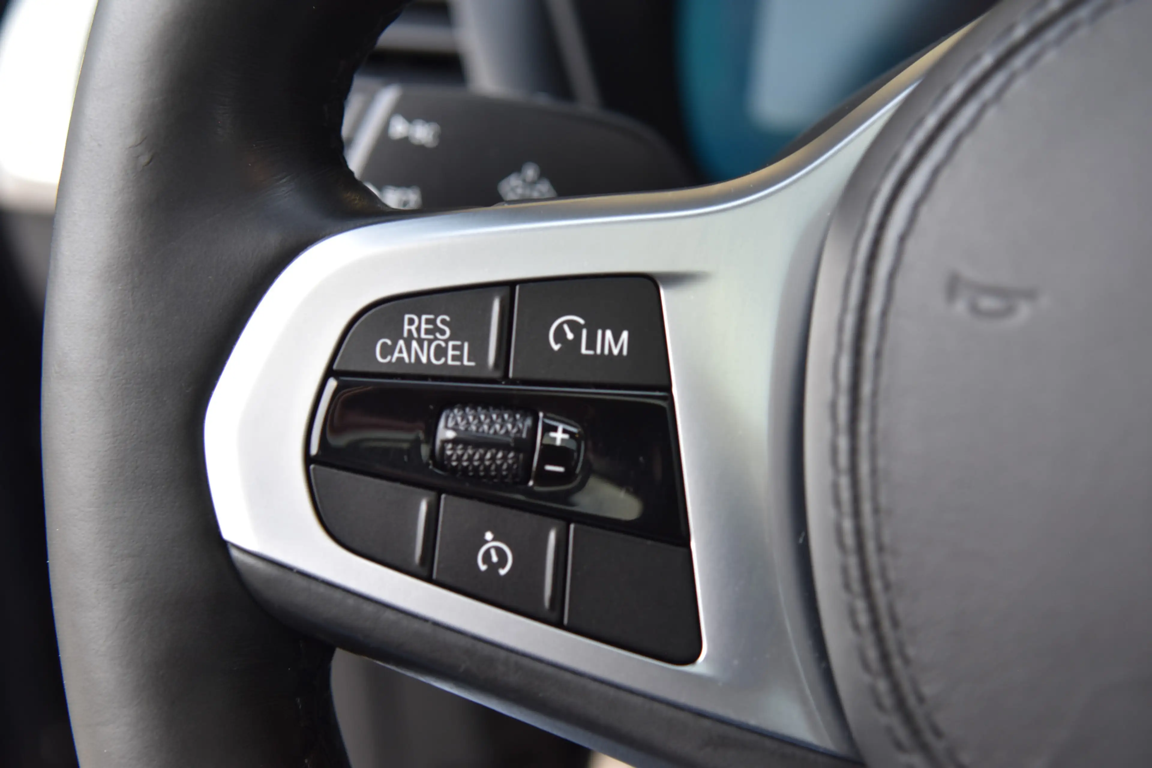 BMW X3 S-Drive 20i Launch Edition High Executive * M-Spor — photo 15