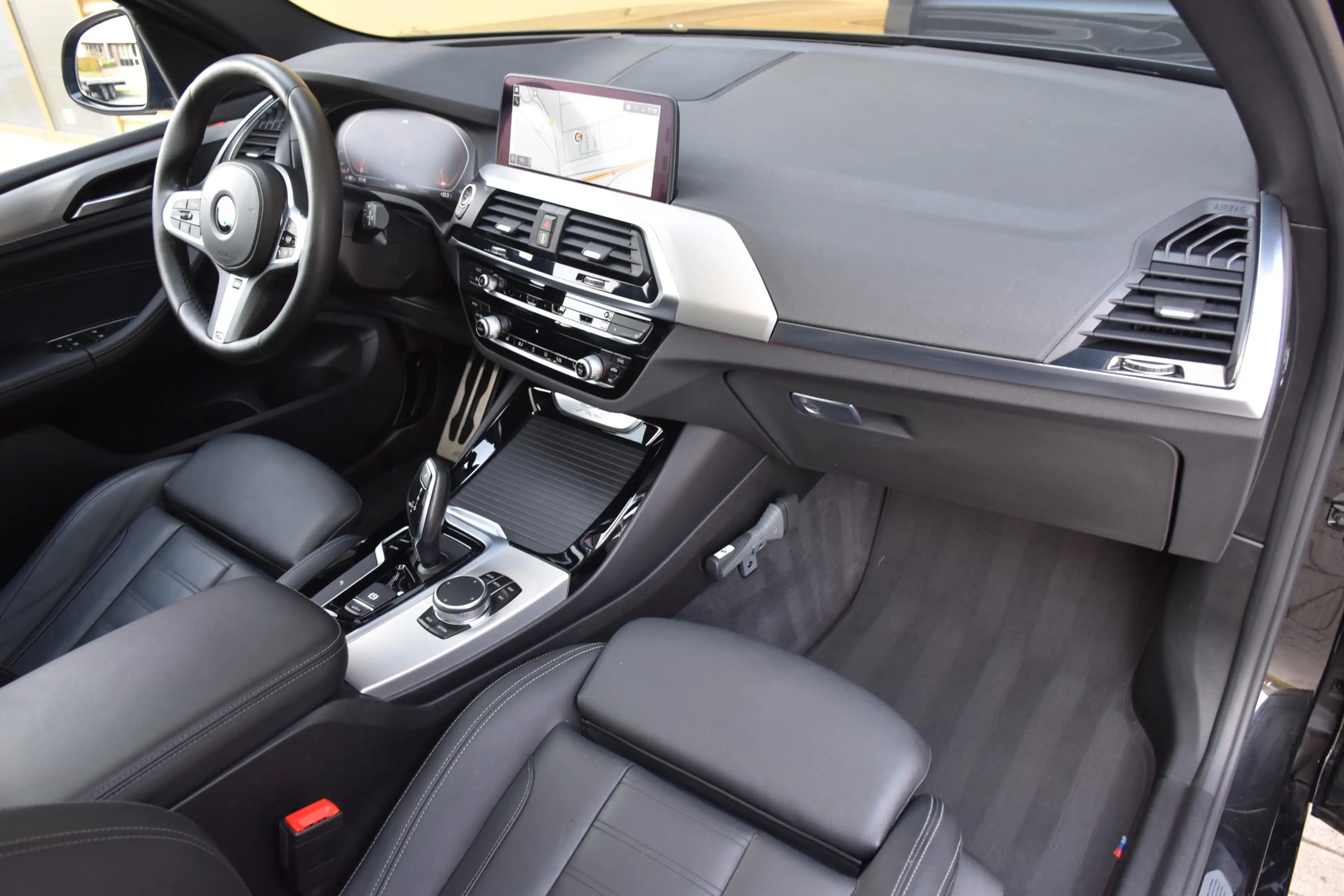 BMW X3 S-Drive 20i Launch Edition High Executive * M-Spor — photo 12