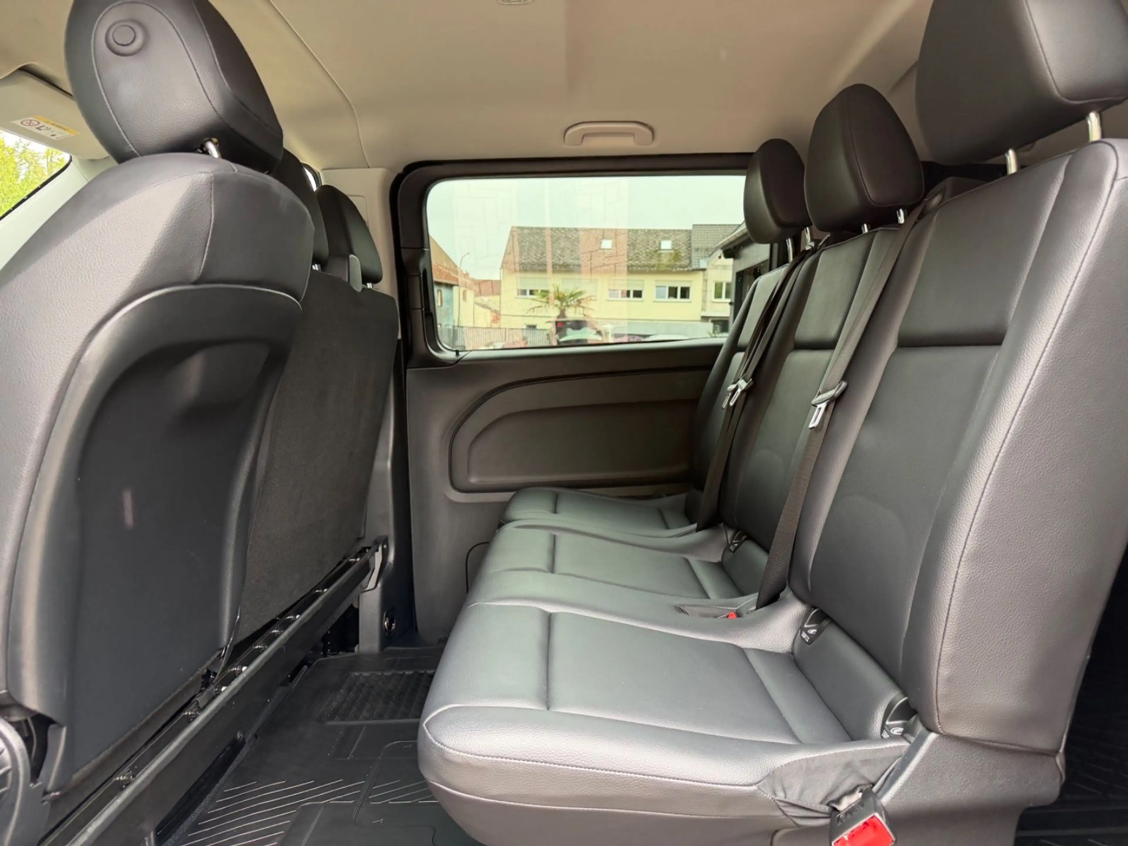 Mercedes-Benz Vito Mixto 116 CDI RWD lang PRO 1.Hand — photo 14